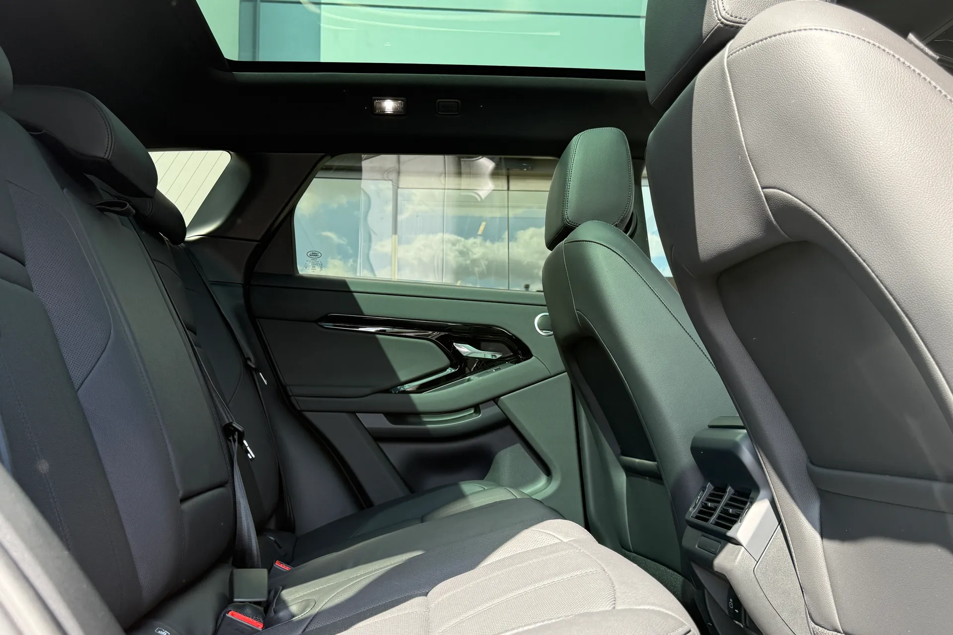 LAND ROVER RANGE ROVER EVOQUE thumbnail image number 49