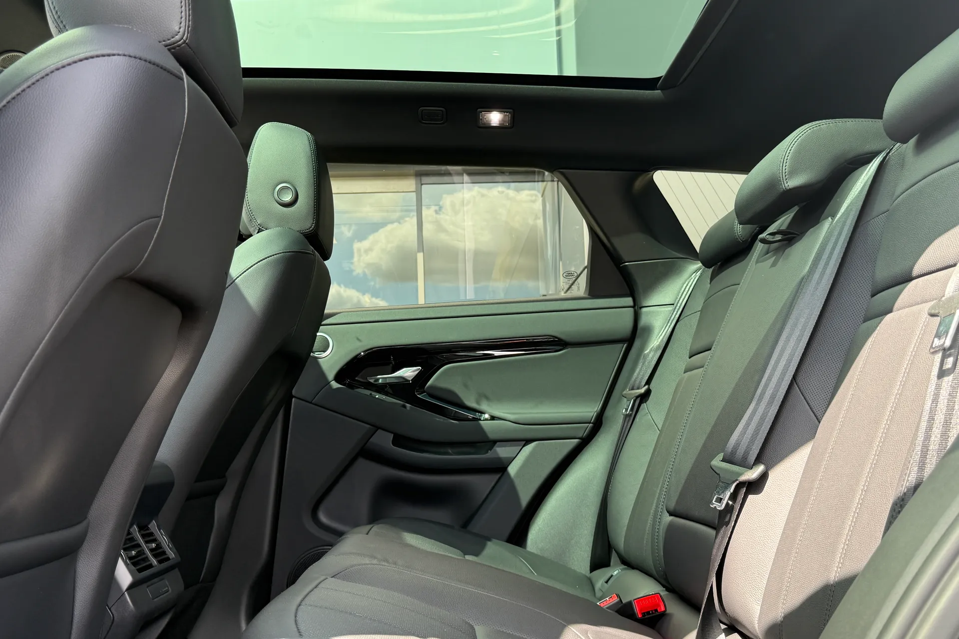 LAND ROVER RANGE ROVER EVOQUE thumbnail image number 58