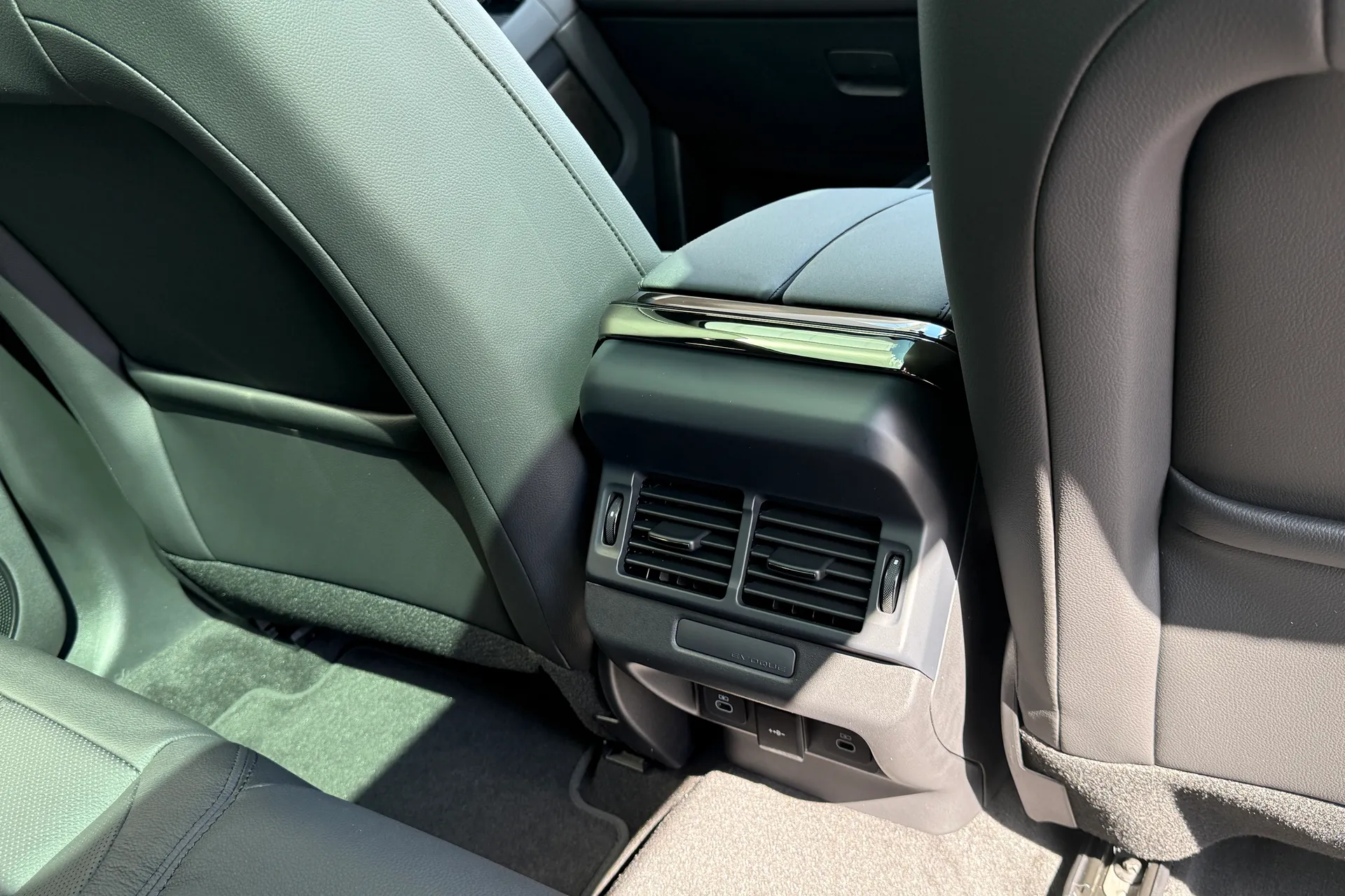 LAND ROVER RANGE ROVER EVOQUE thumbnail image number 52