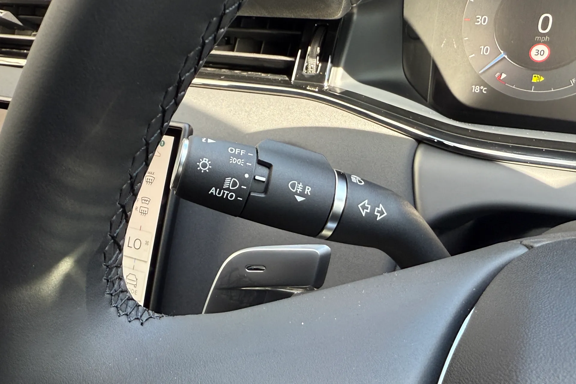 LAND ROVER RANGE ROVER EVOQUE thumbnail image number 44