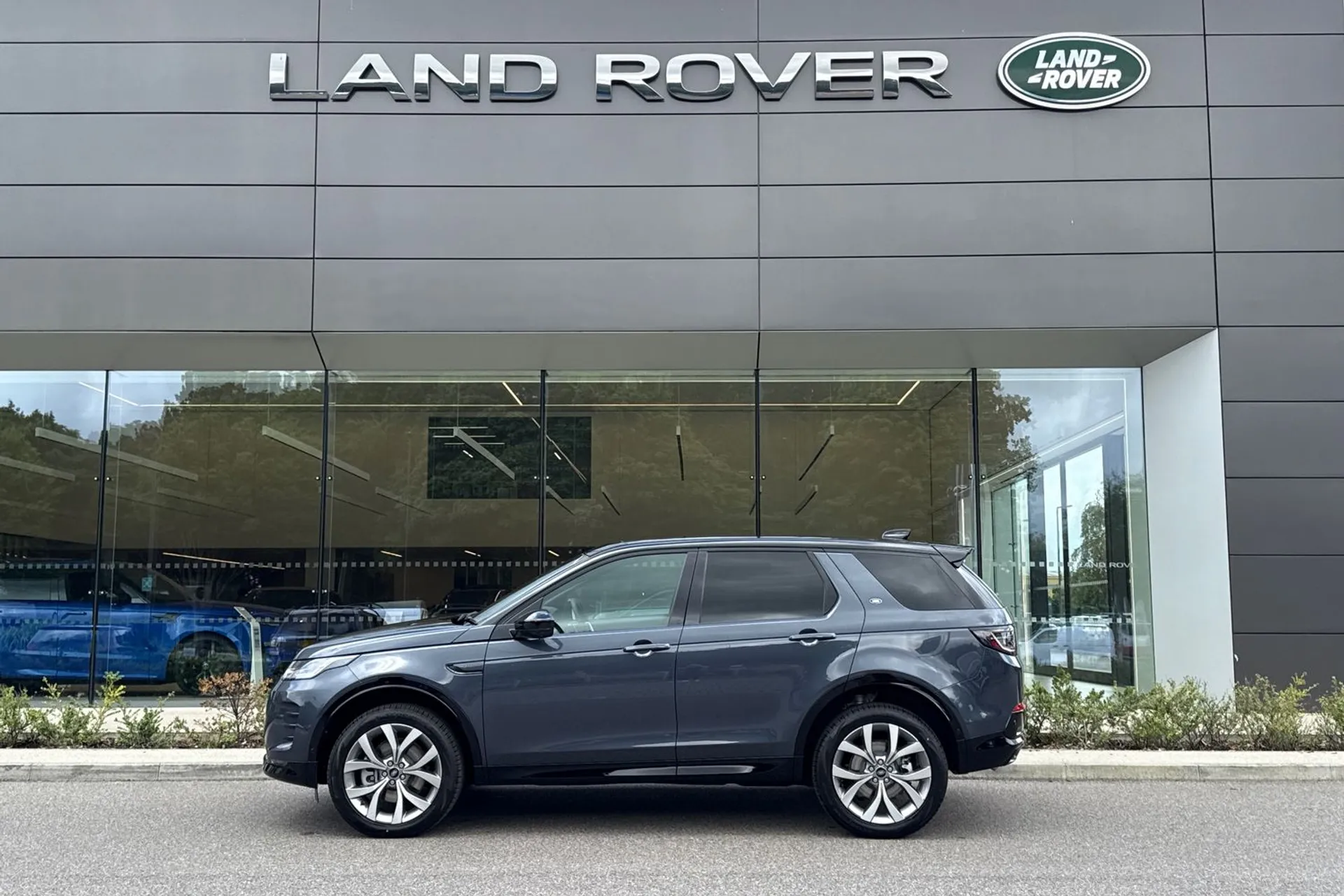 LAND ROVER DISCOVERY SPORT thumbnail image number 9