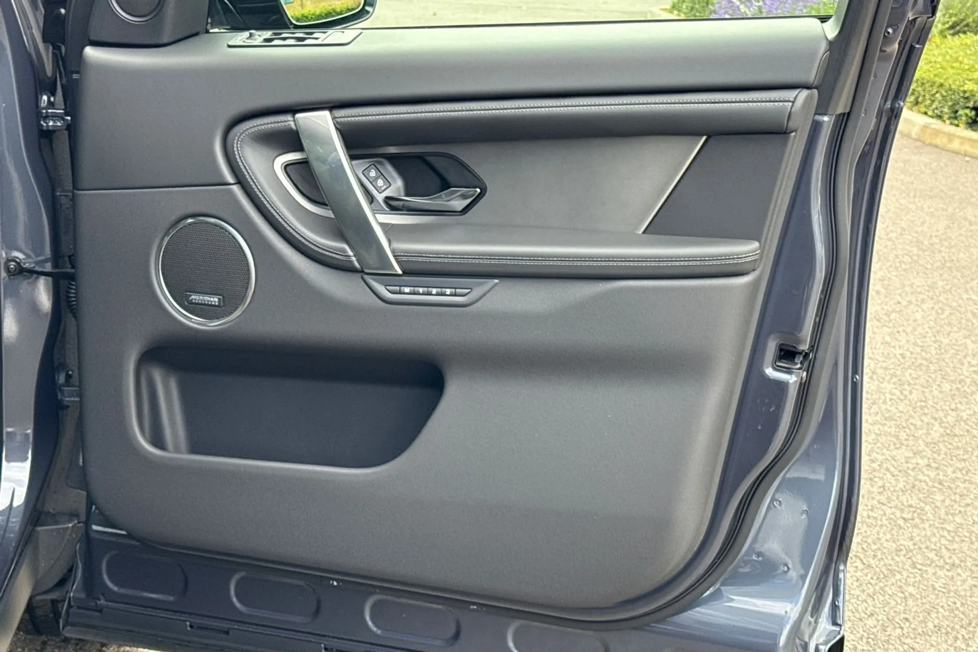 LAND ROVER DISCOVERY SPORT thumbnail image number 53