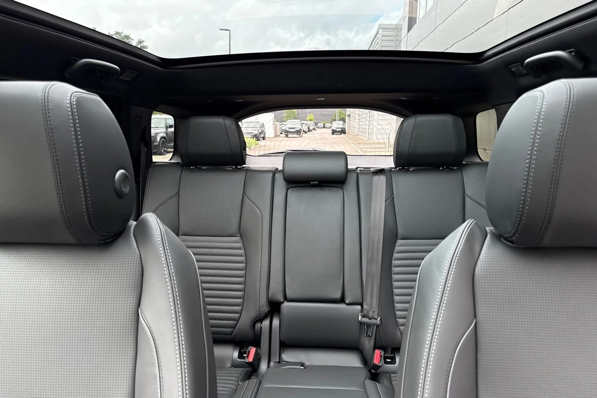 LAND ROVER DISCOVERY SPORT thumbnail image number 42