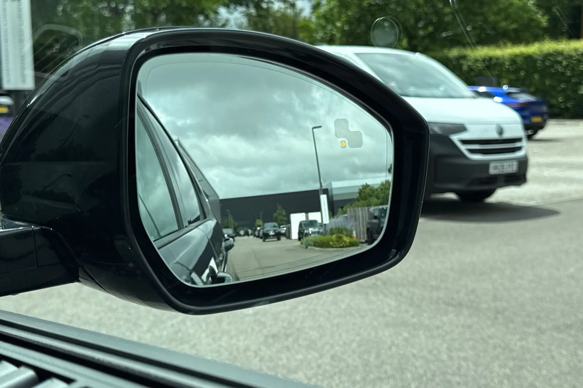 LAND ROVER DISCOVERY SPORT thumbnail image number 15