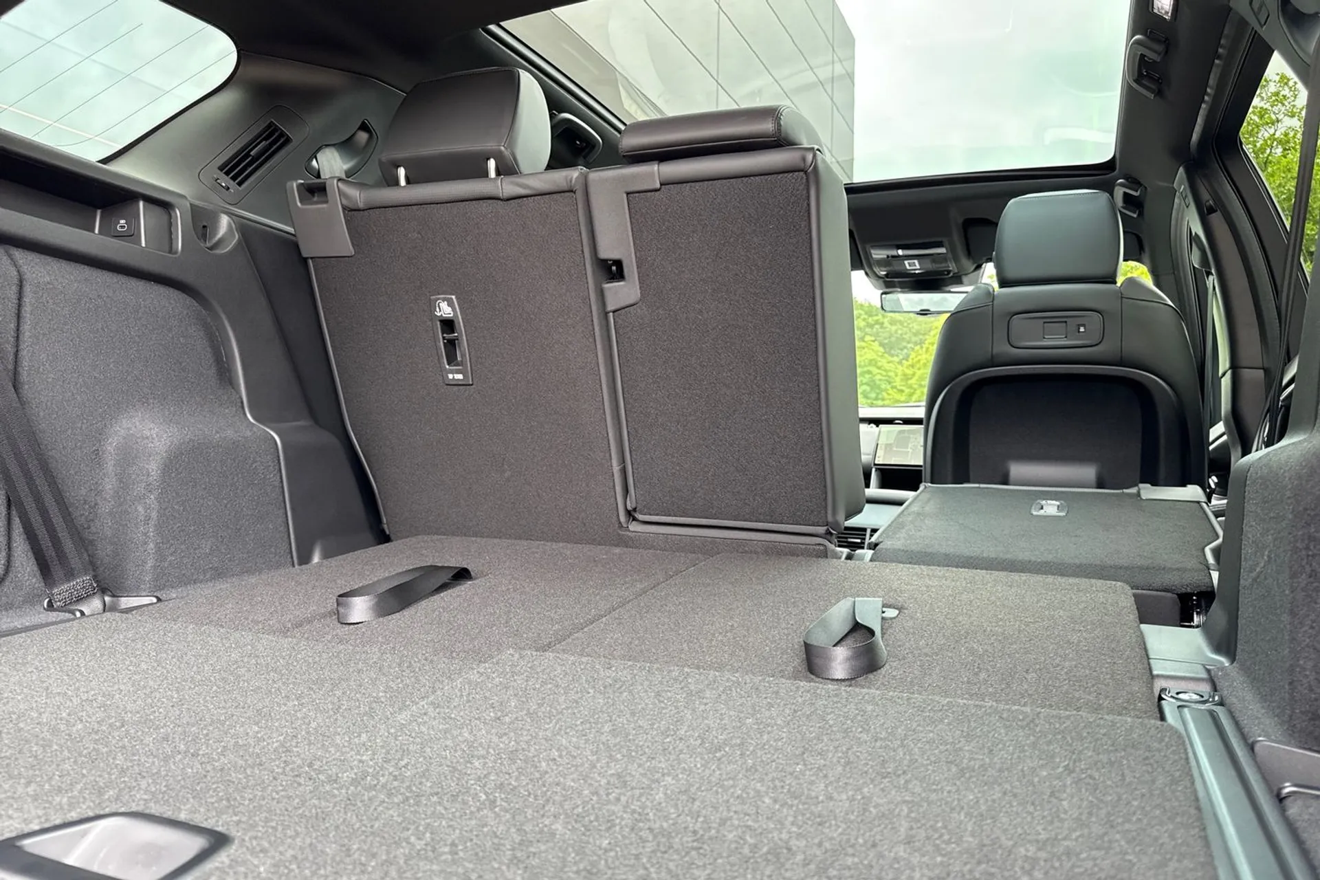 LAND ROVER DISCOVERY SPORT thumbnail image number 36