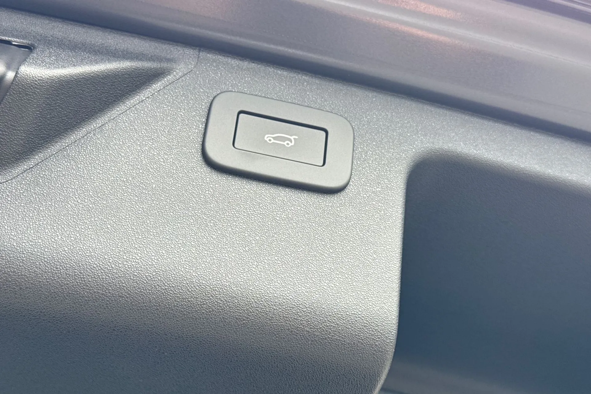 LAND ROVER DISCOVERY SPORT thumbnail image number 32