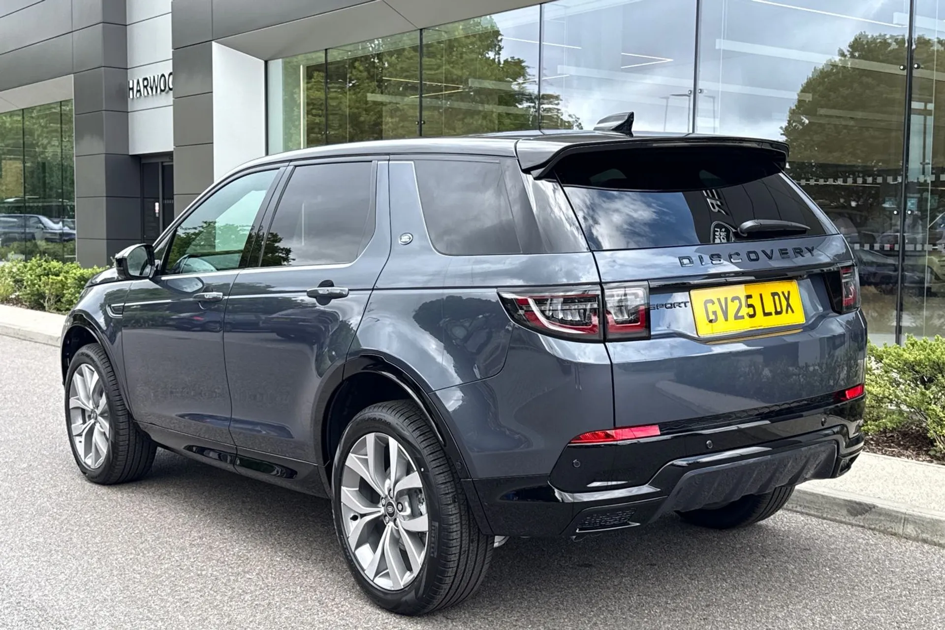 LAND ROVER DISCOVERY SPORT thumbnail image number 17