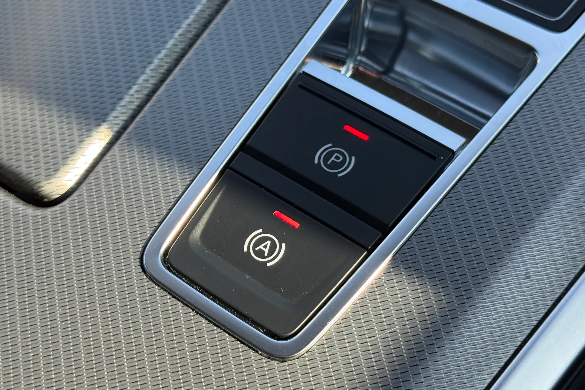 Audi A6 thumbnail image number 40