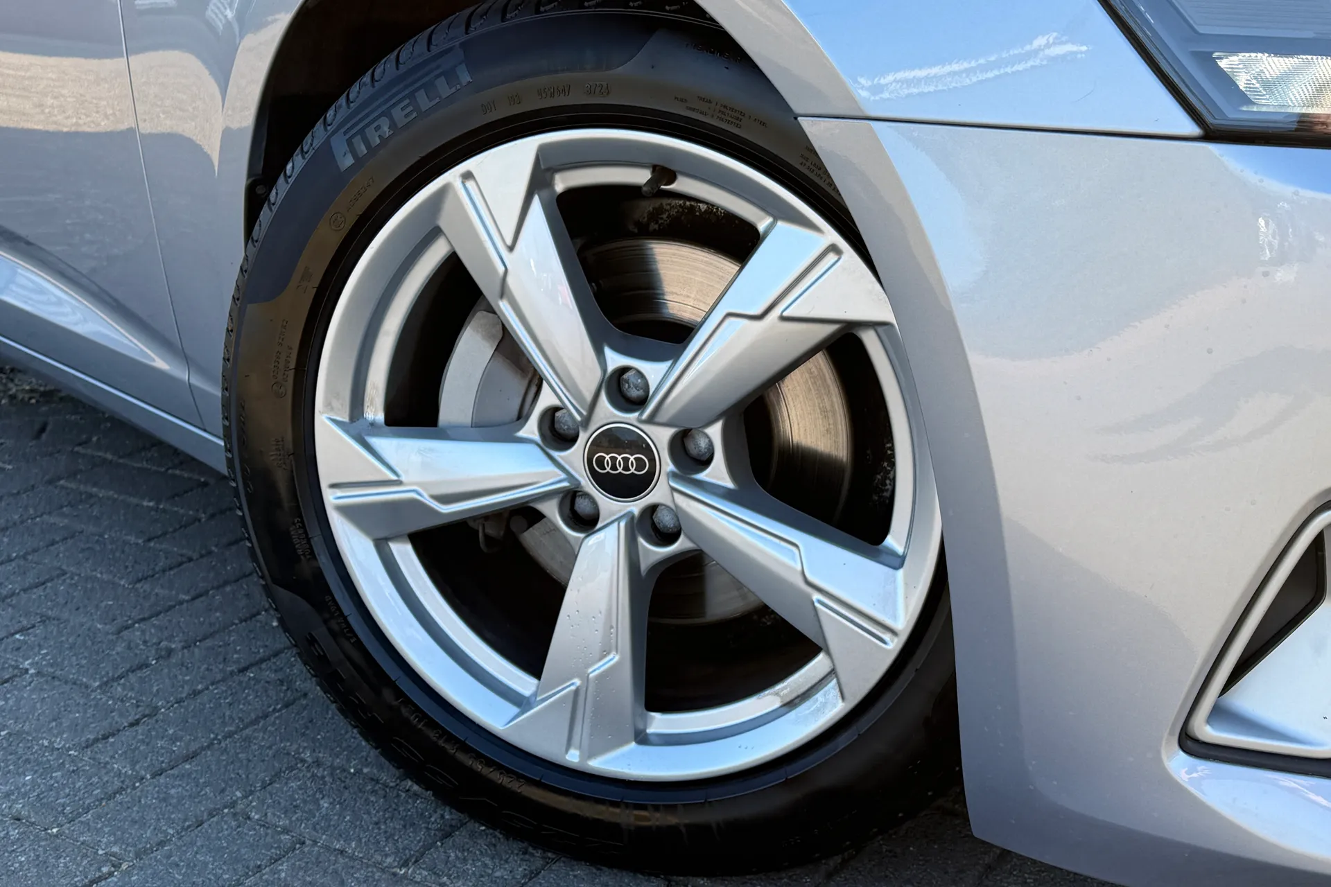 Audi A6 thumbnail image number 7