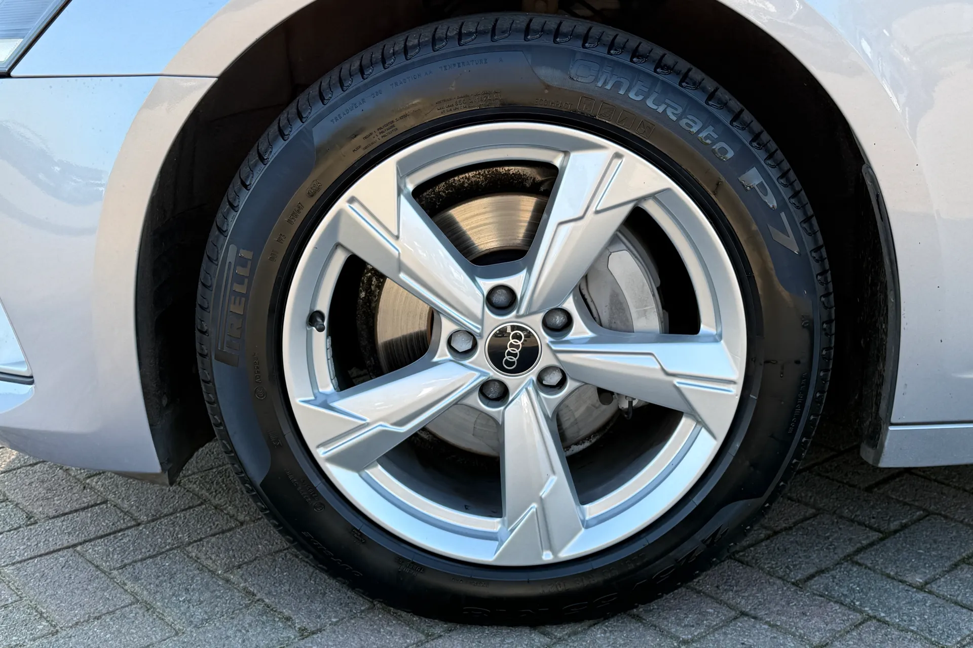 Audi A6 thumbnail image number 48