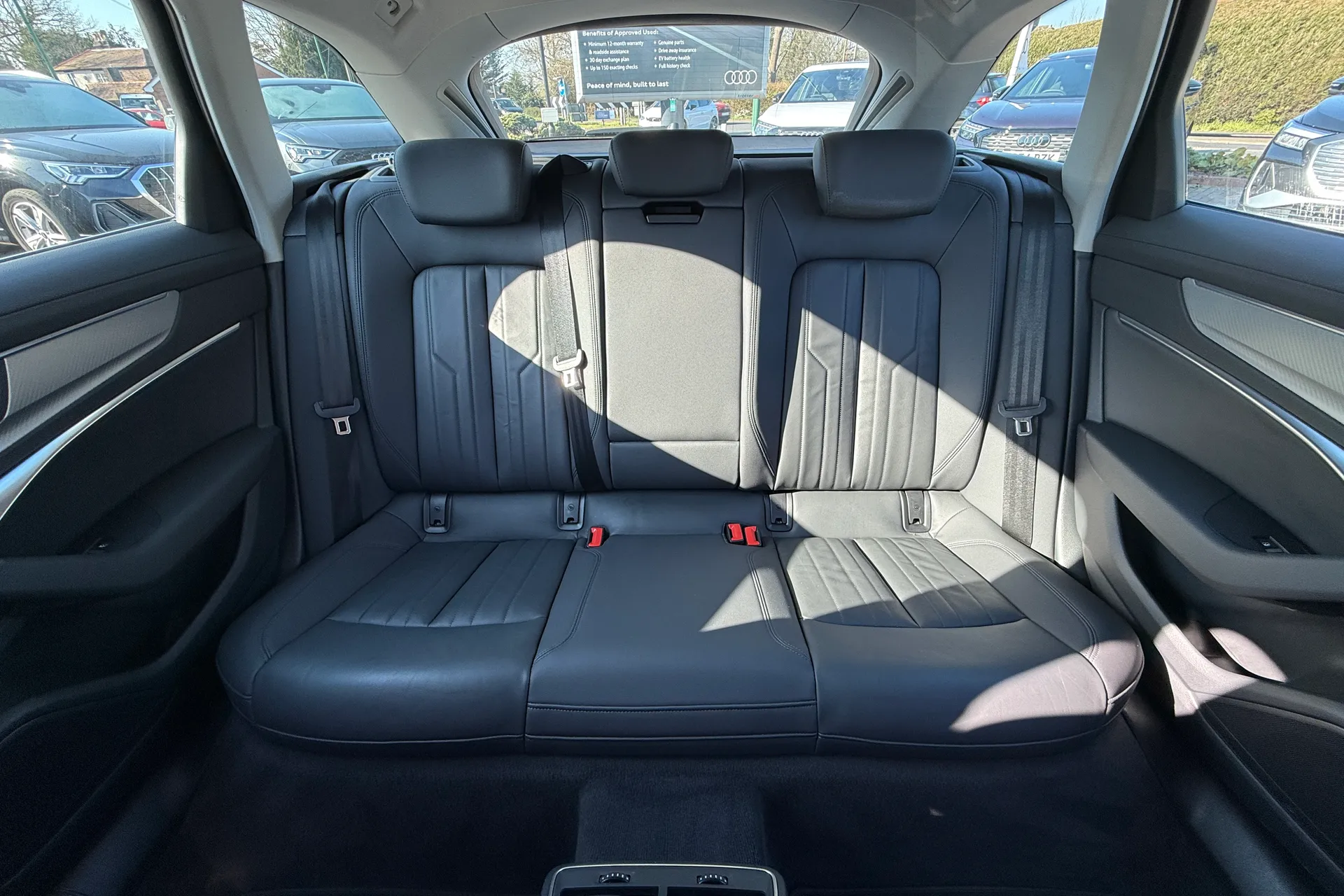 Audi A6 thumbnail image number 37