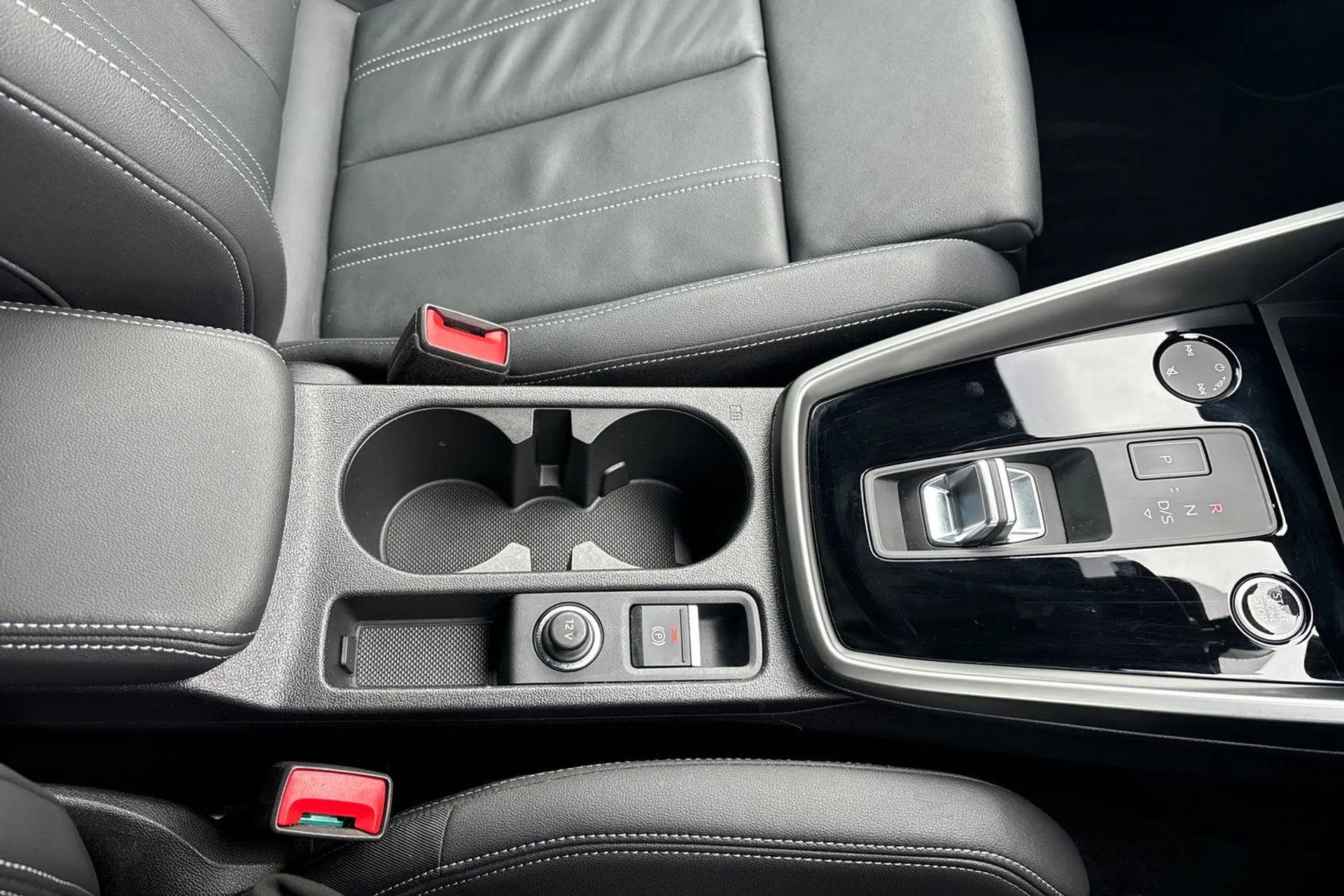 Audi A3 thumbnail image number 43