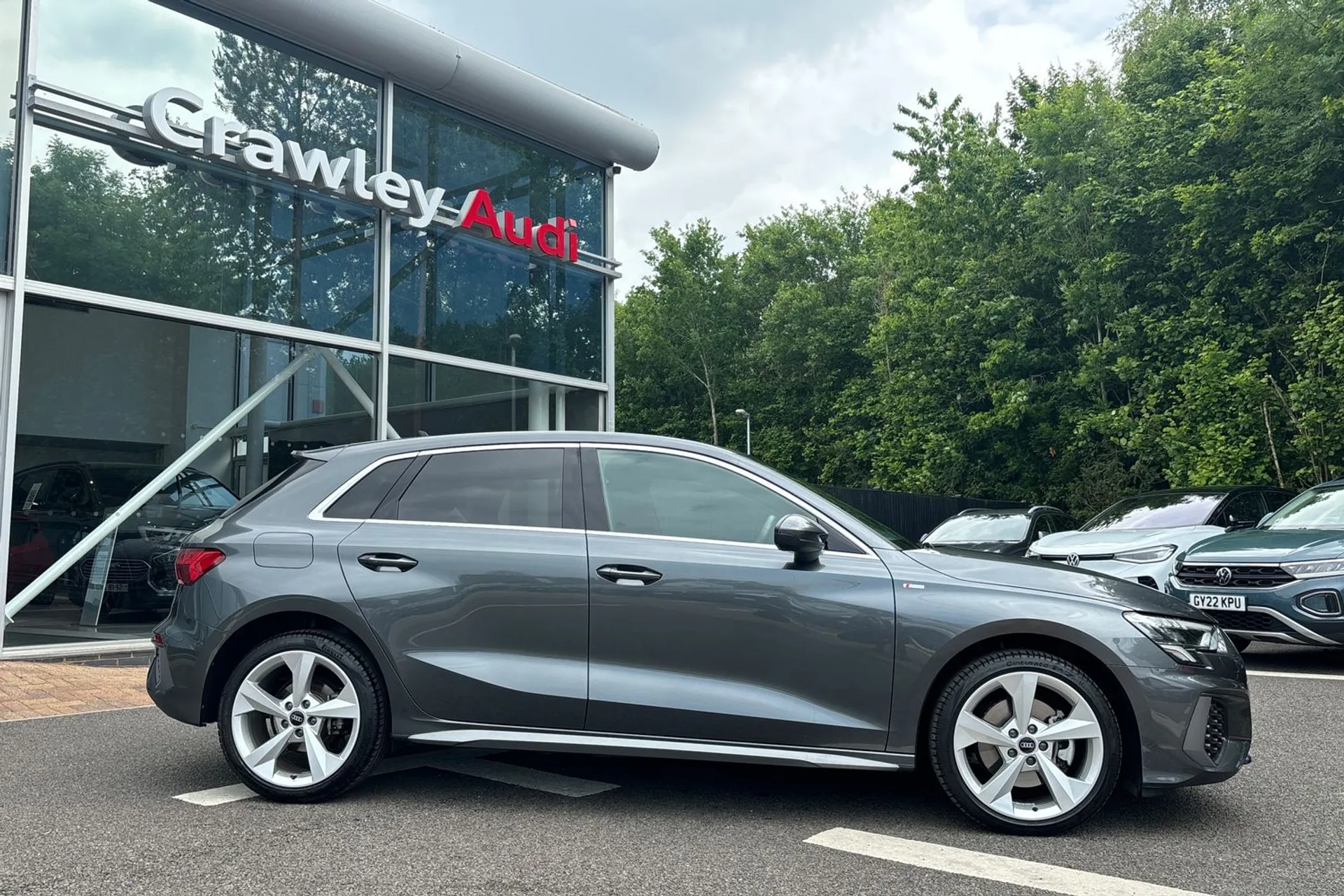 Audi A3 thumbnail image number 2