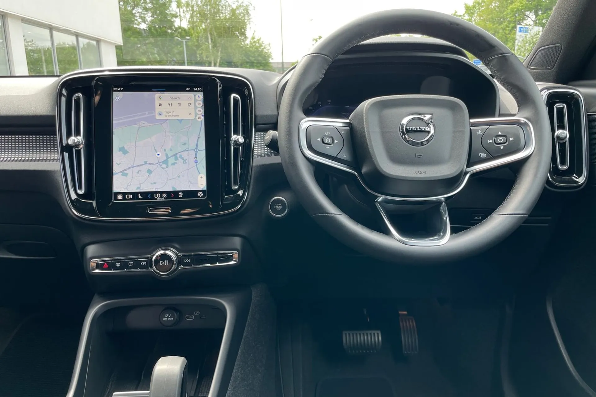 Volvo XC40 R-DESIGN B4 MHEV AUT thumbnail image number 33