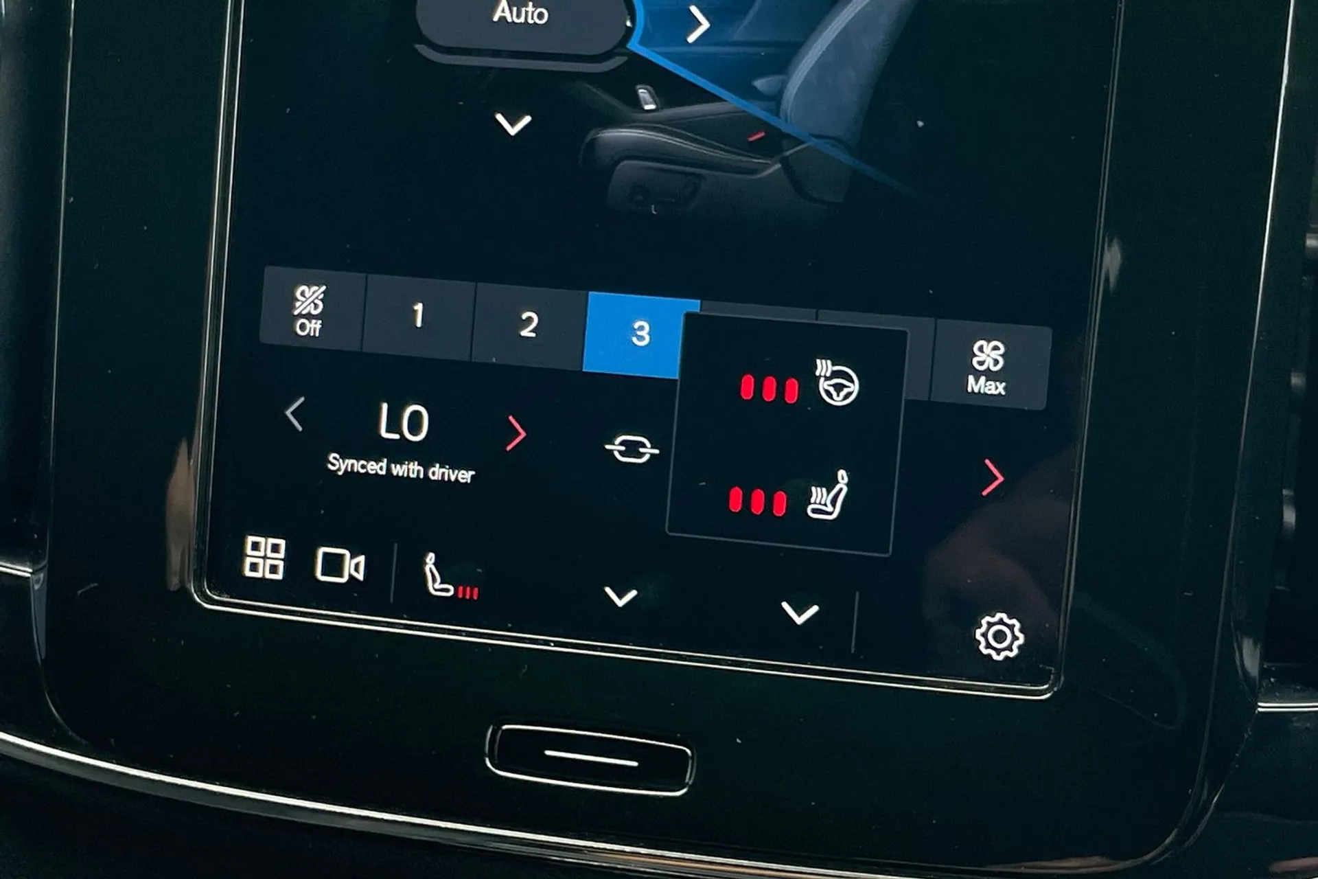 Volvo XC40 R-DESIGN B4 MHEV AUT thumbnail image number 39