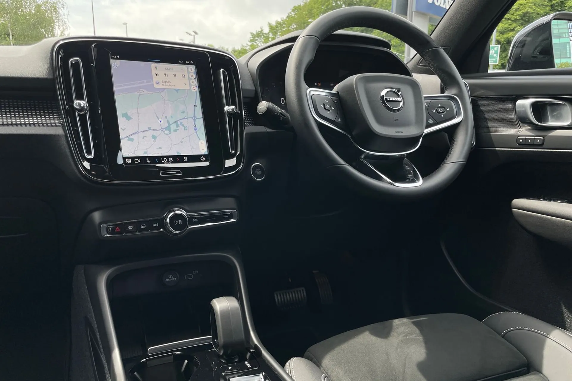 Volvo XC40 R-DESIGN B4 MHEV AUT thumbnail image number 34