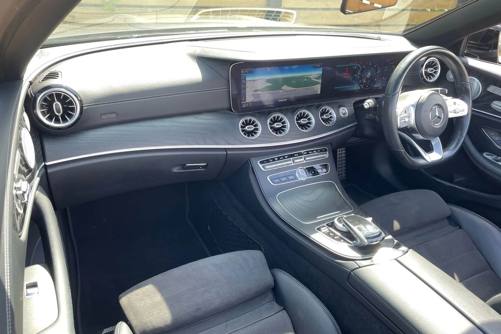MERCEDES-BENZ E CLASS thumbnail image number 29