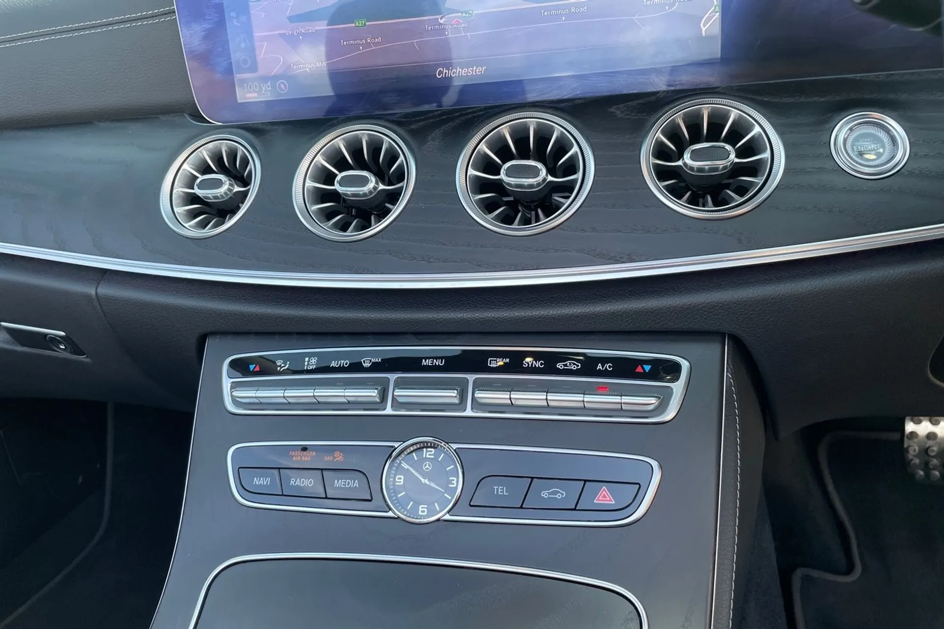 MERCEDES-BENZ E CLASS thumbnail image number 40