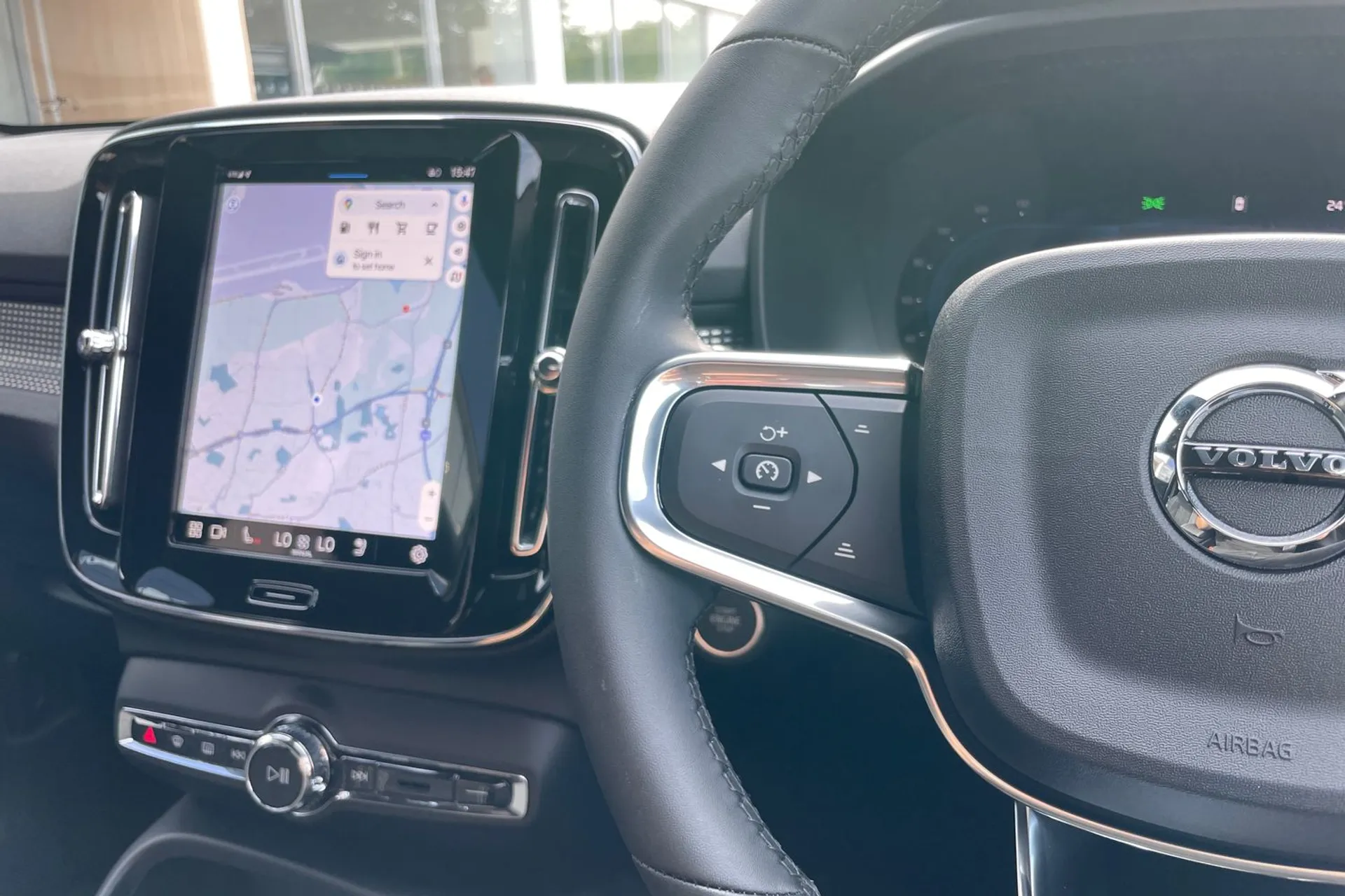 Volvo XC40 thumbnail image number 35