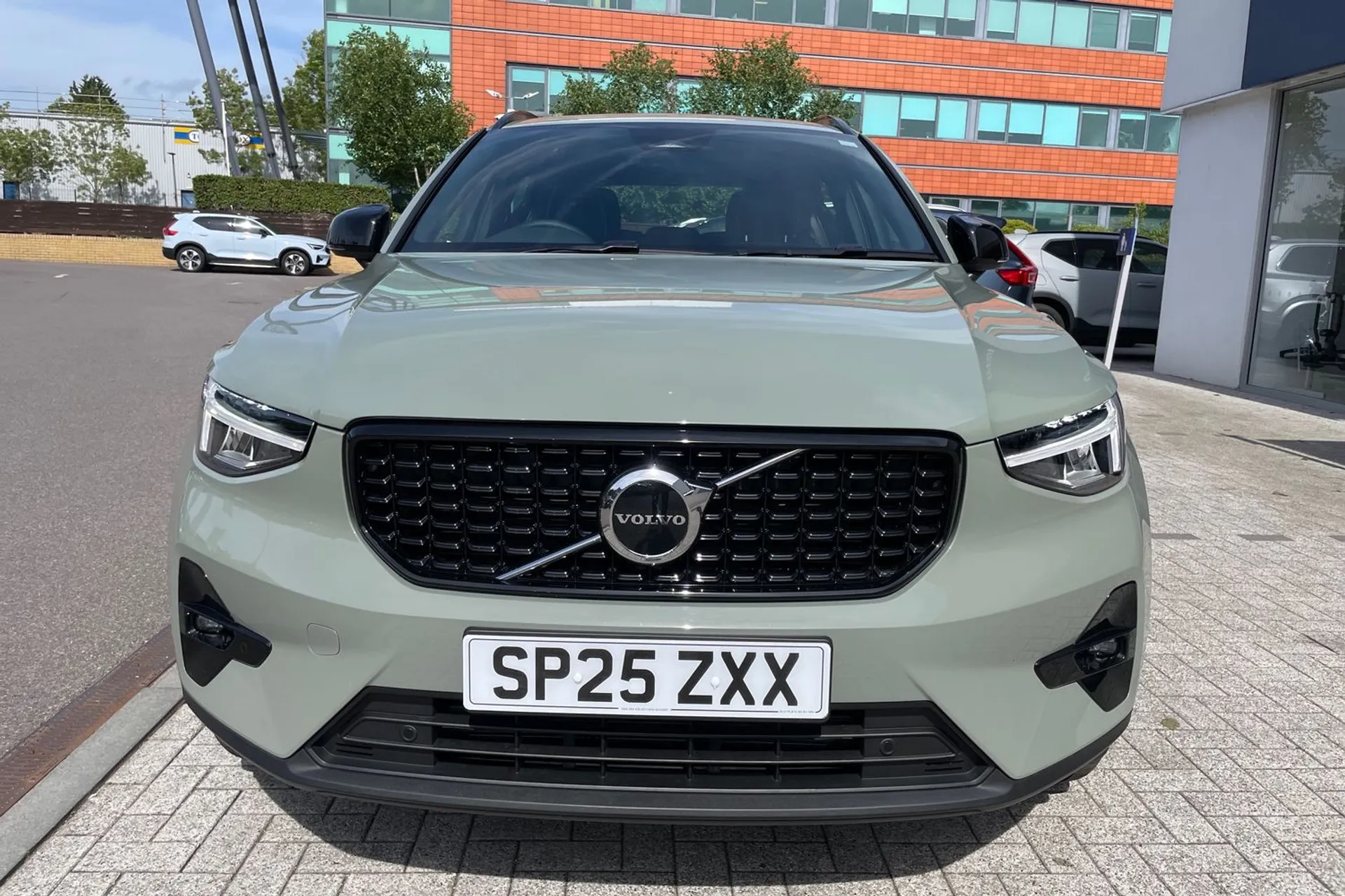 Volvo XC40 thumbnail image number 12