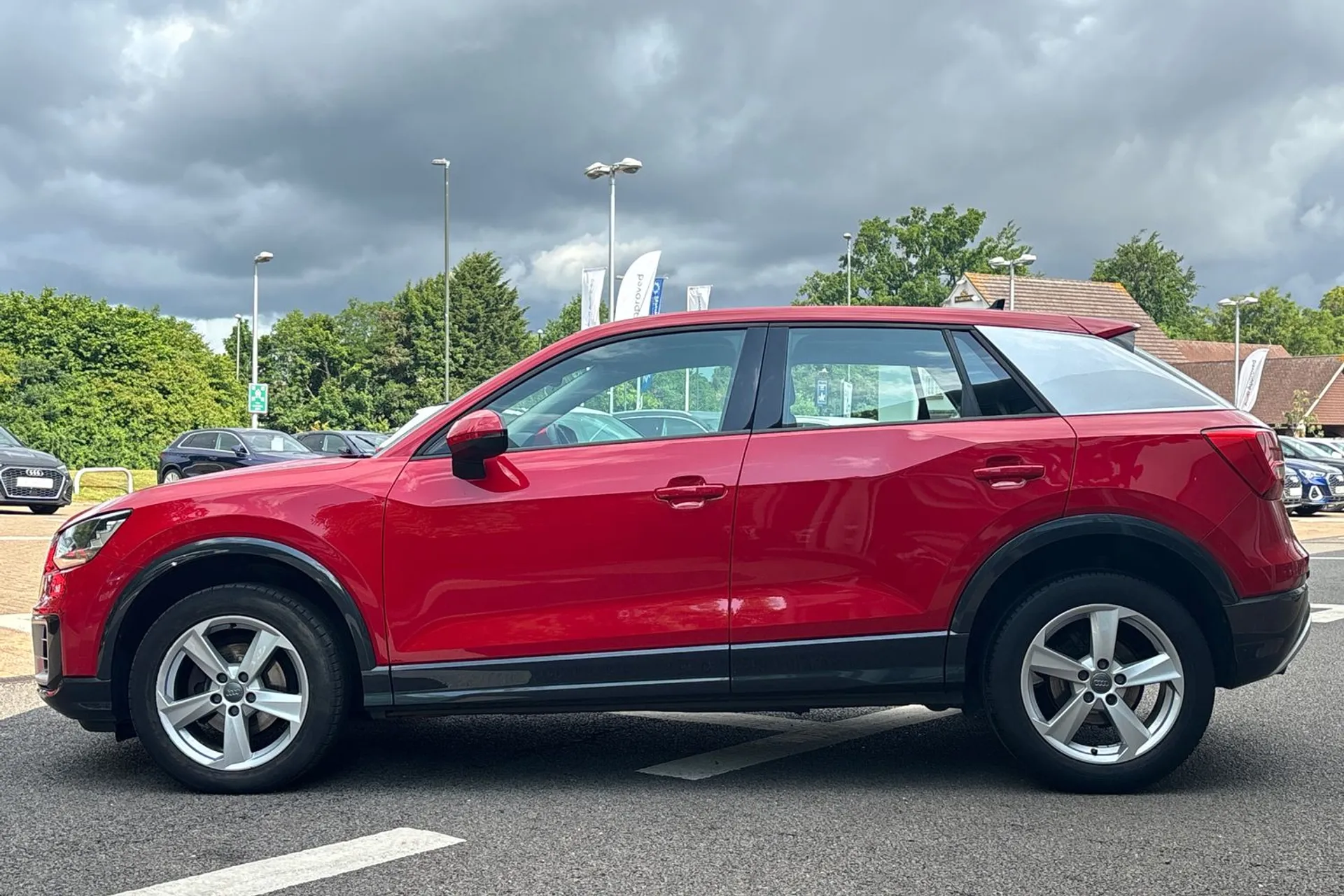 Audi Q2 thumbnail image number 9