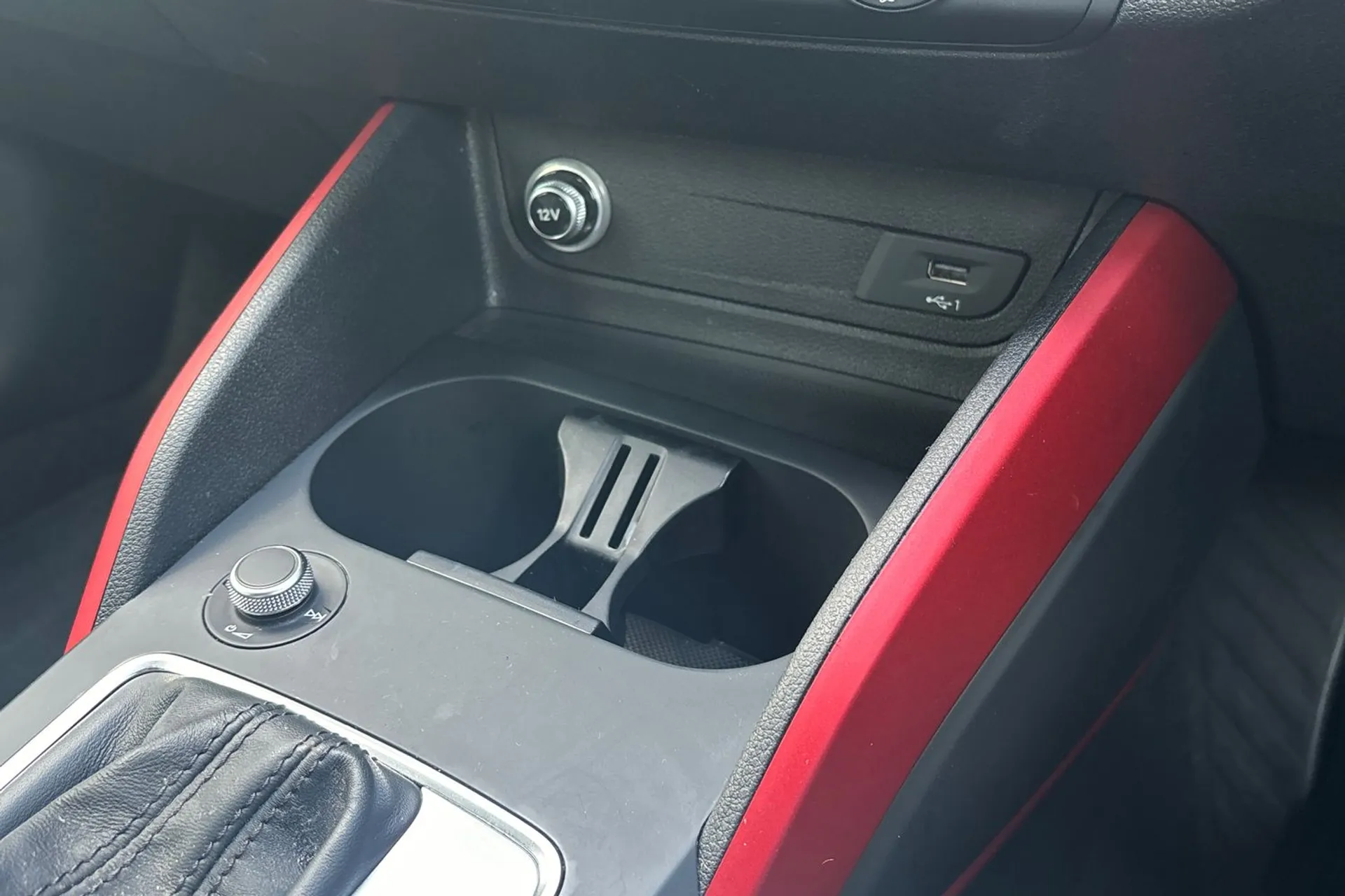 Audi Q2 thumbnail image number 43
