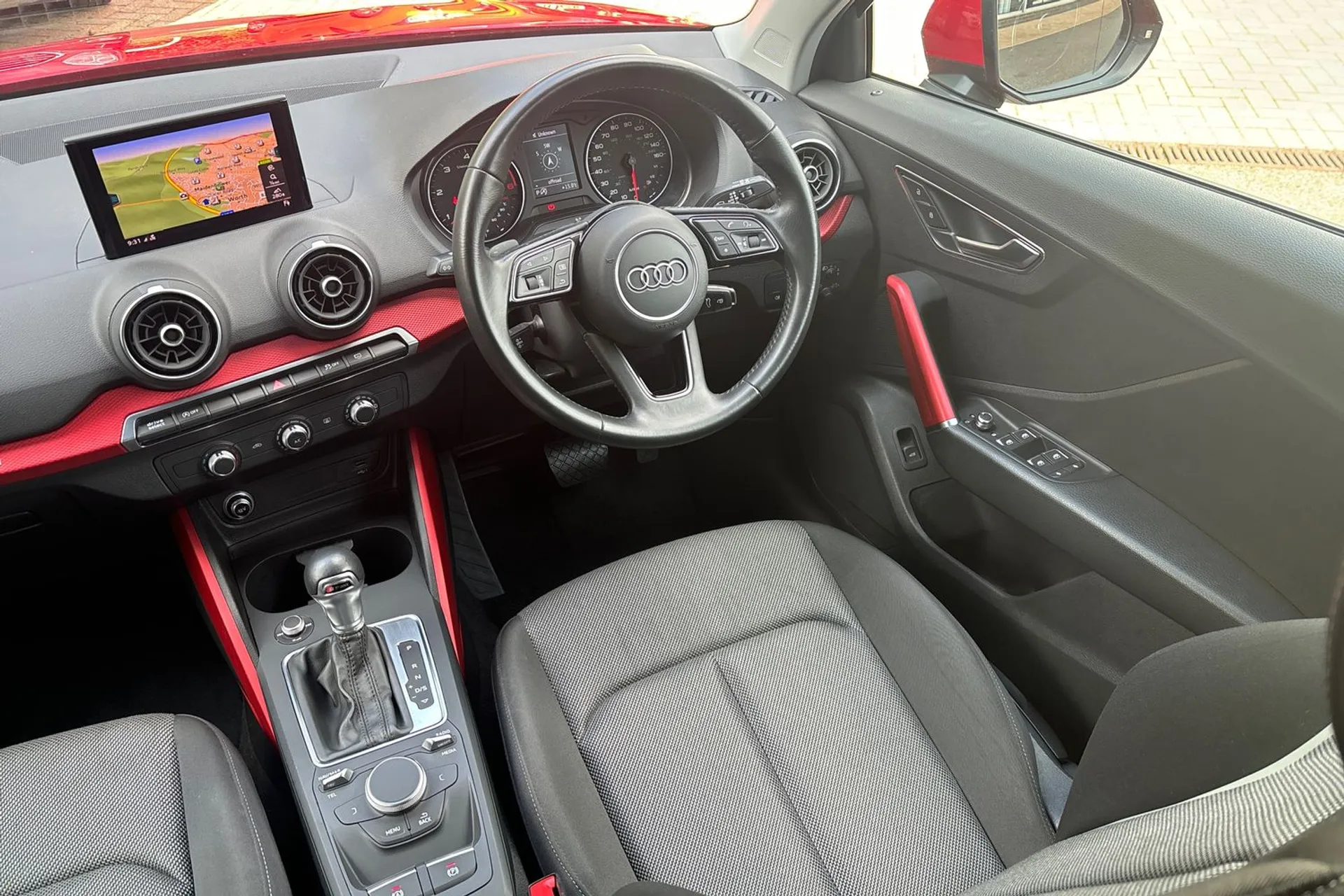 Audi Q2 thumbnail image number 33