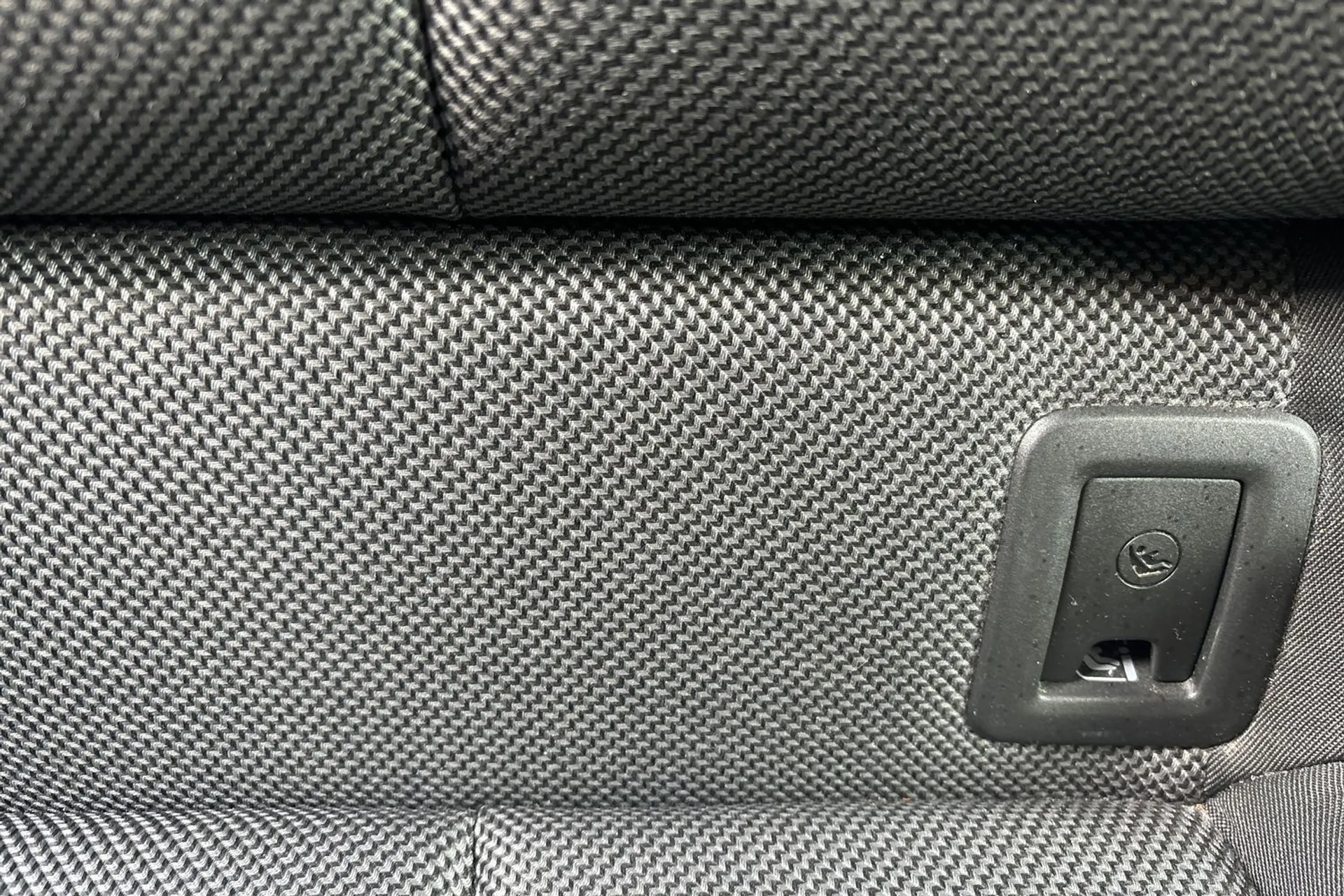 Audi Q2 thumbnail image number 23