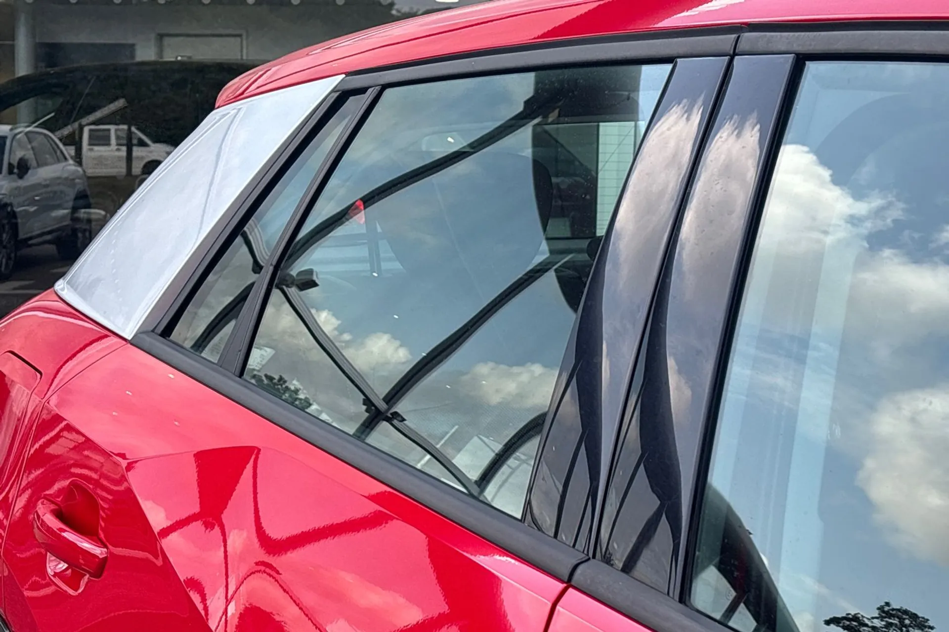 Audi Q2 thumbnail image number 13