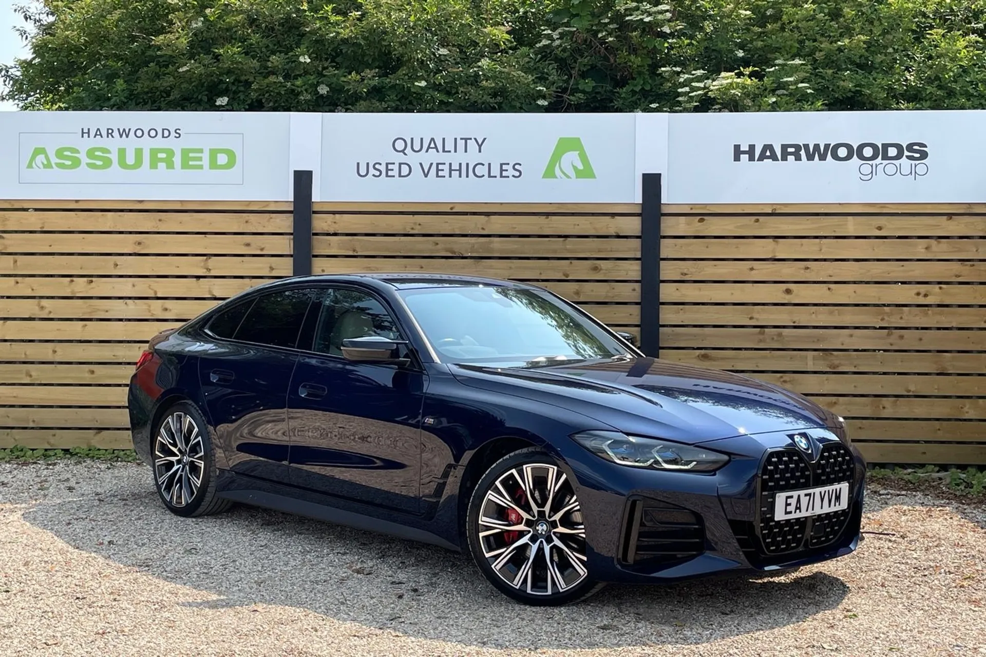 BMW 4 SERIES focused image