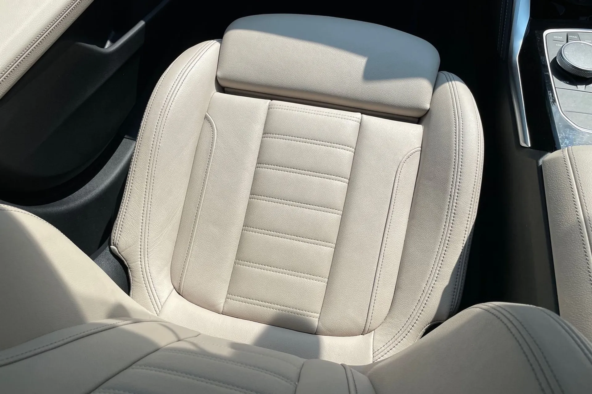 BMW 4 SERIES thumbnail image number 35