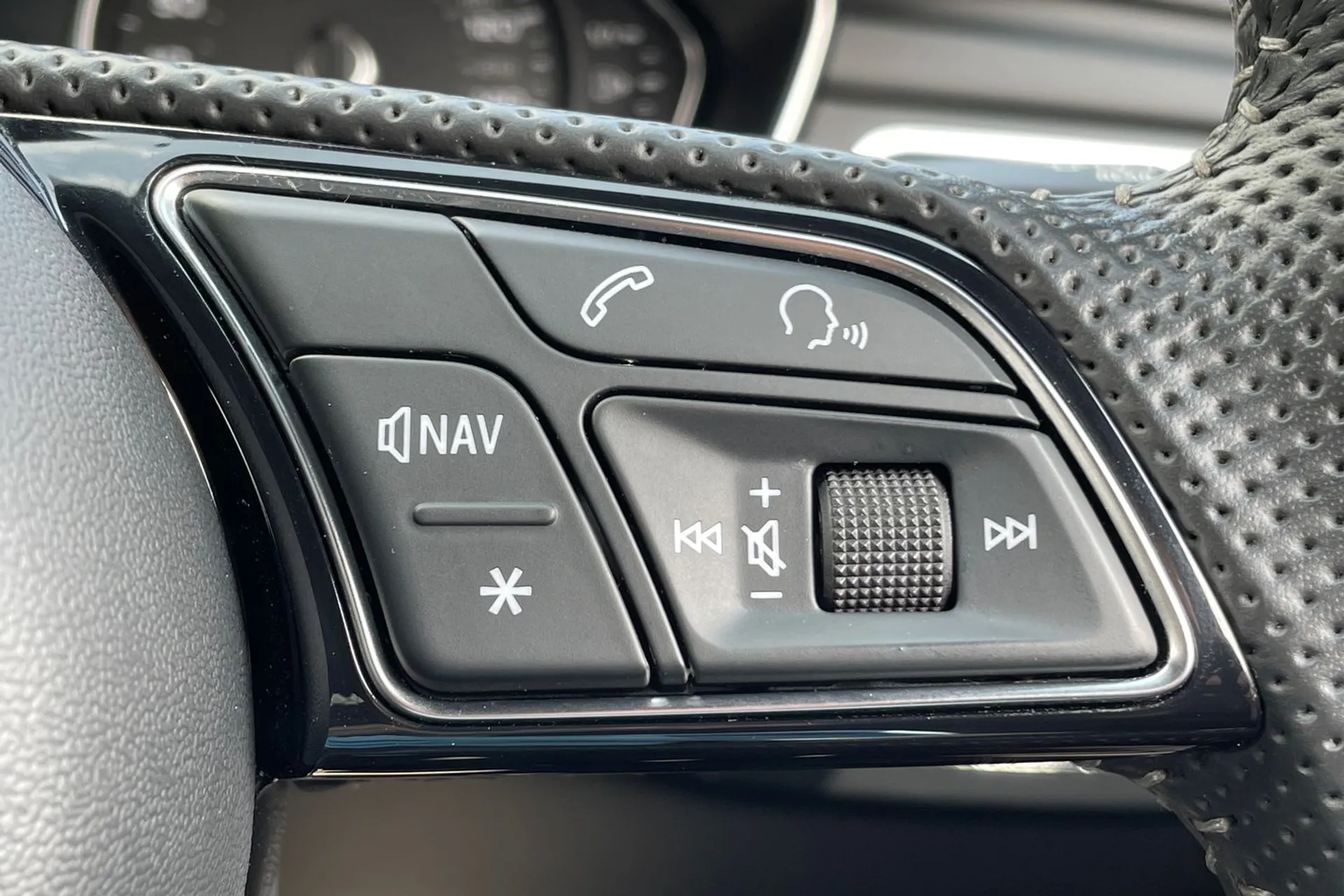 Audi A4 thumbnail image number 20