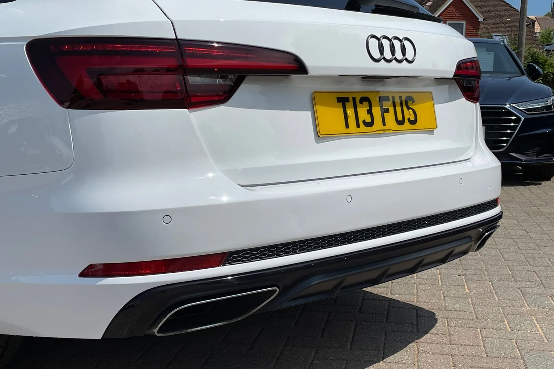 Audi A4 thumbnail image number 42