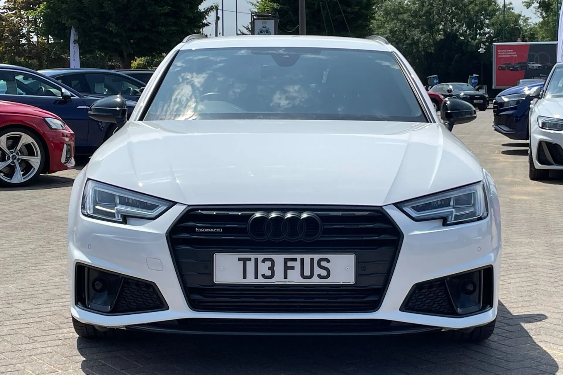 Audi A4 thumbnail image number 23