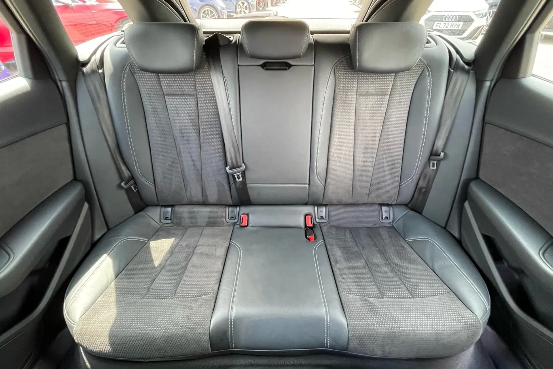 Audi A4 thumbnail image number 7