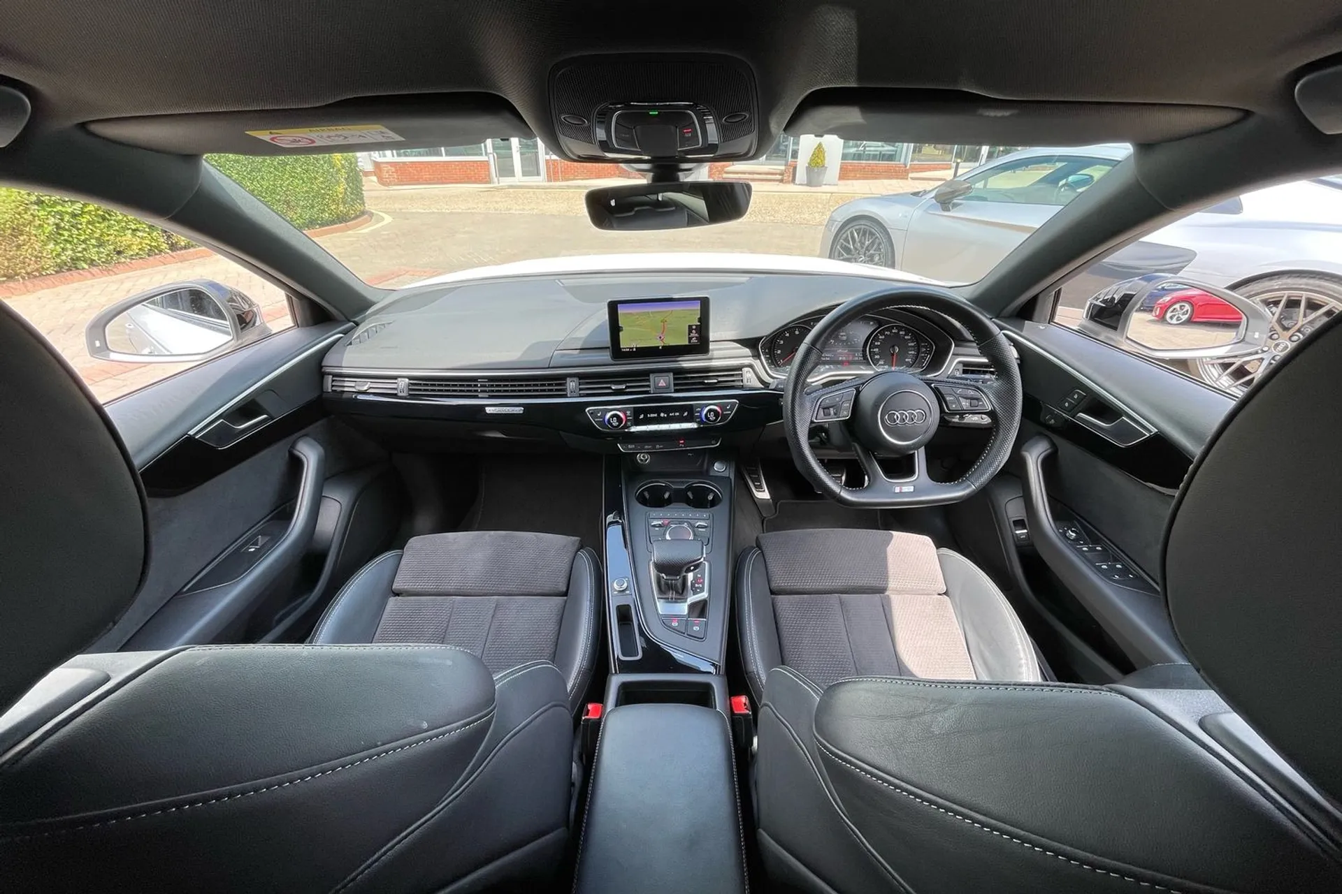 Audi A4 thumbnail image number 3
