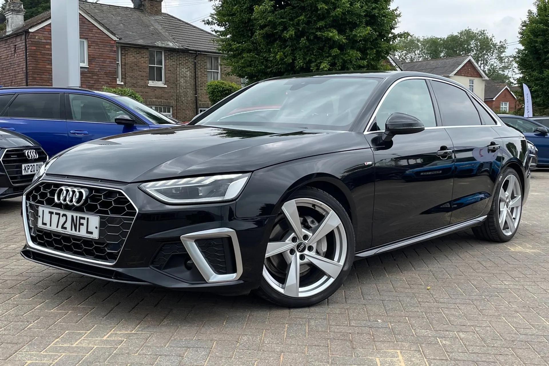 Audi A4 thumbnail image number 23