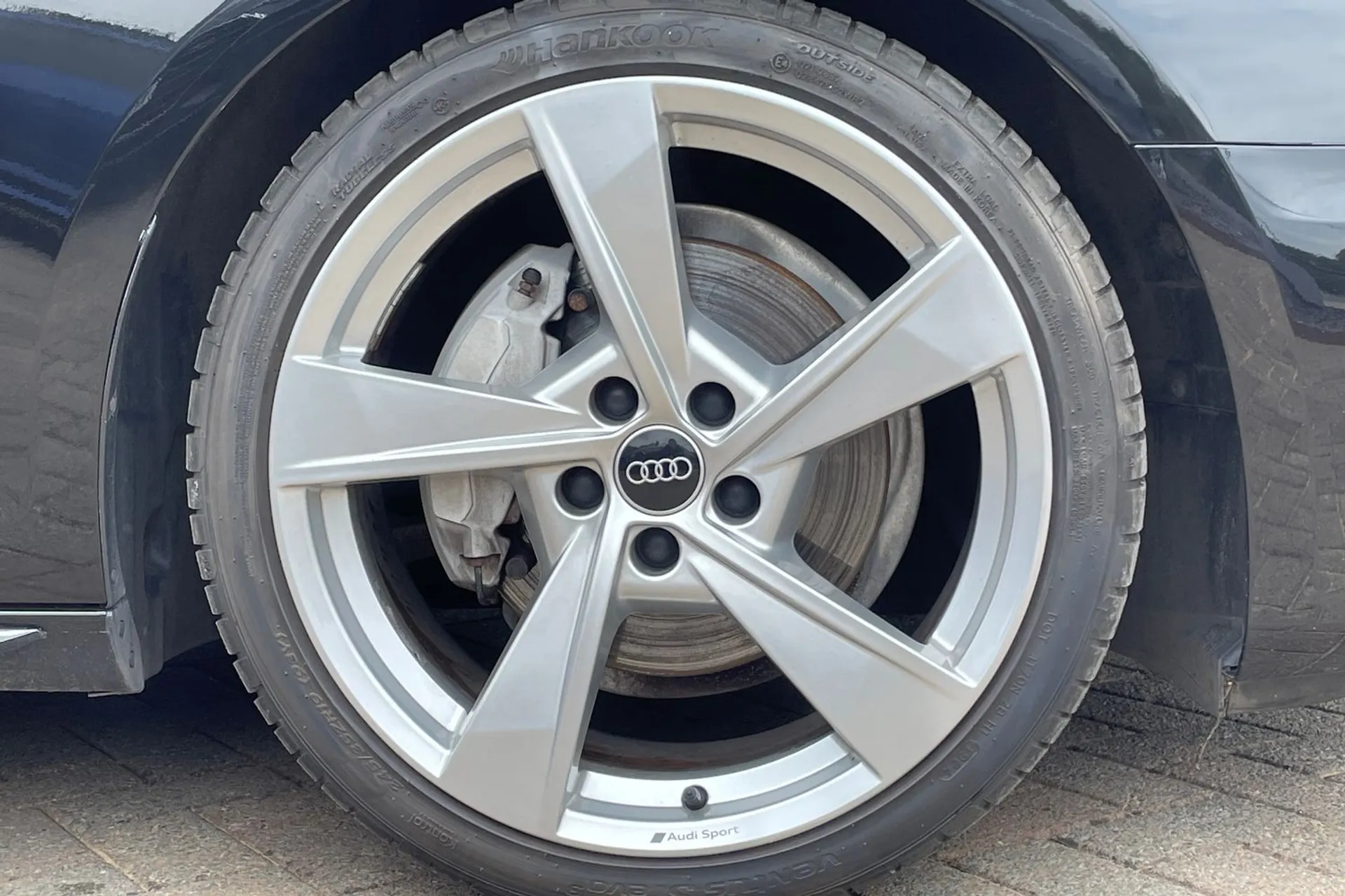Audi A4 thumbnail image number 8