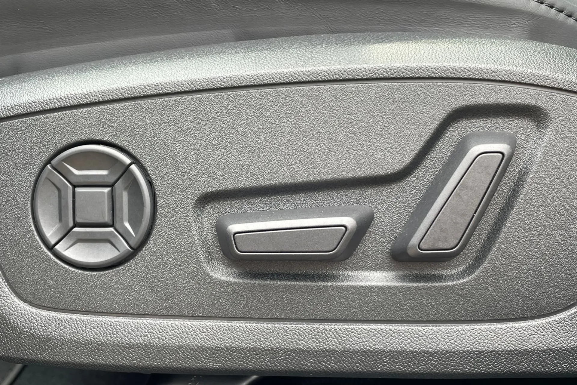 Audi RS3 thumbnail image number 32