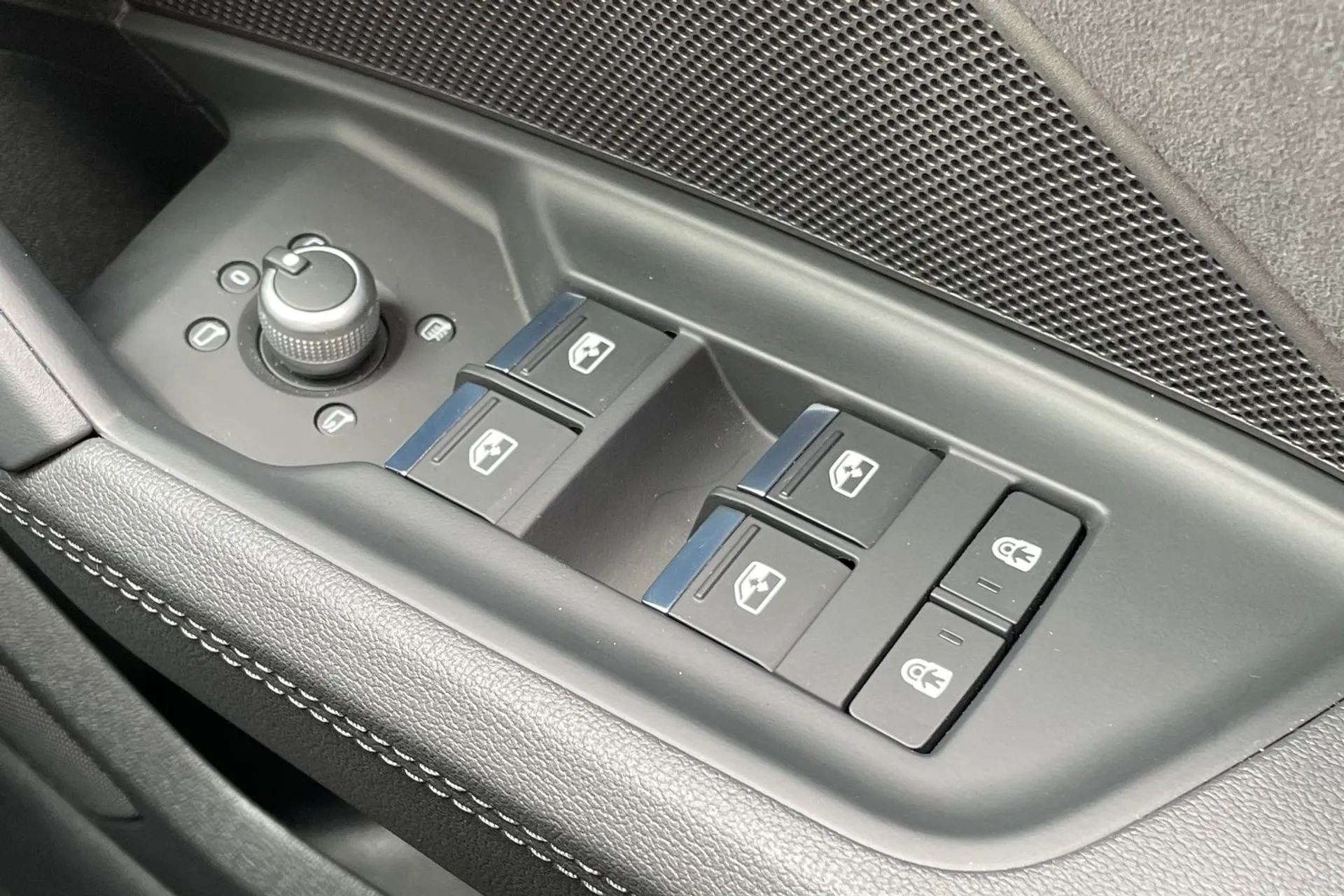 Audi RS3 thumbnail image number 20