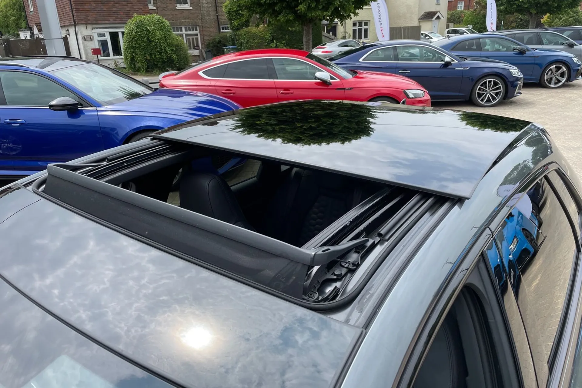 Audi RS3 thumbnail image number 10