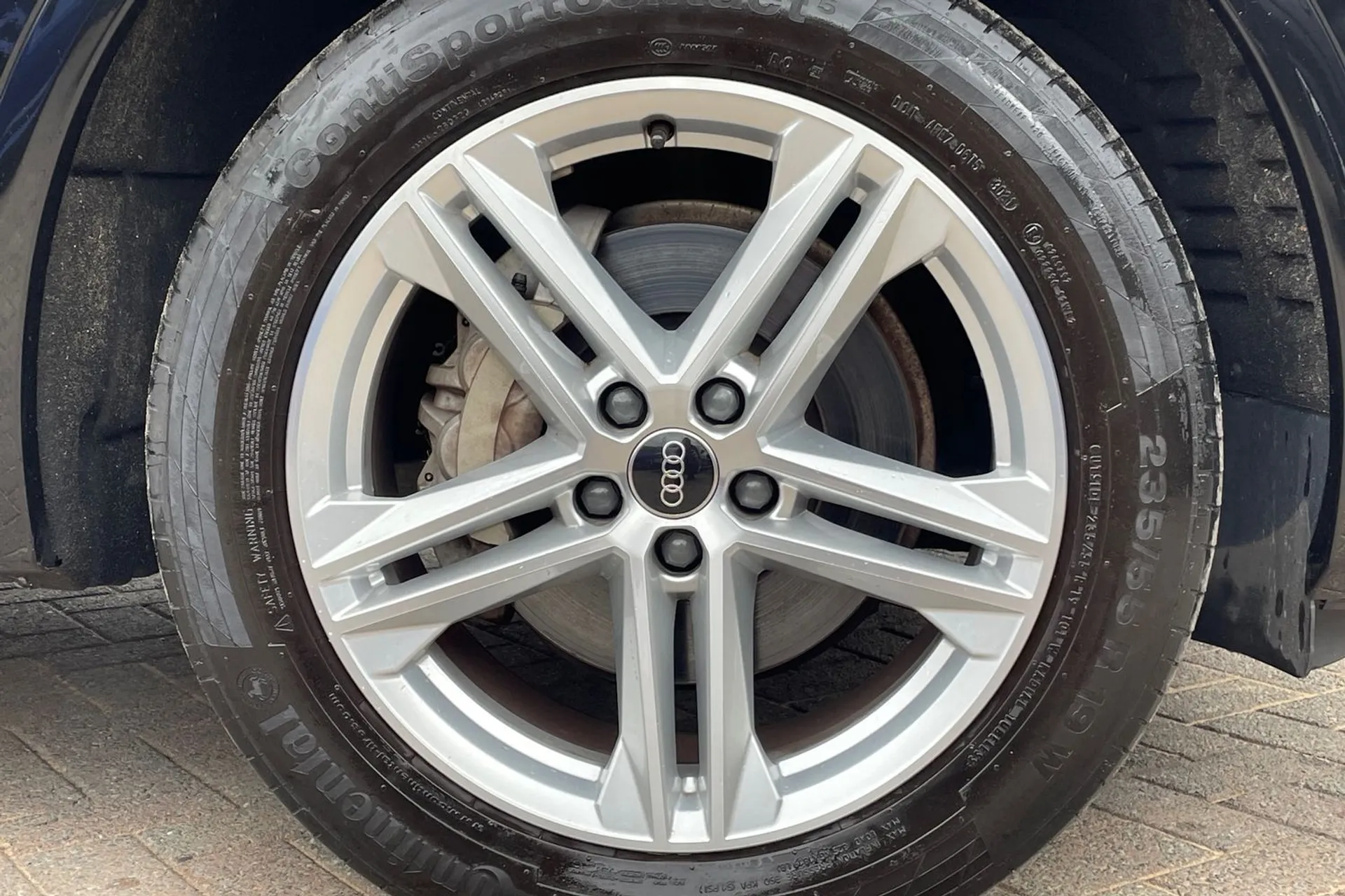 Audi Q5 thumbnail image number 10