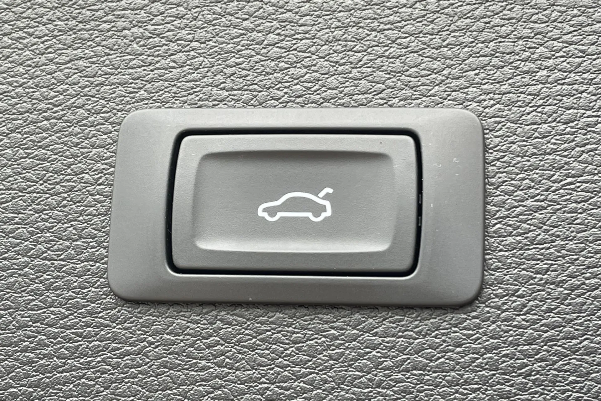 Audi Q5 thumbnail image number 20