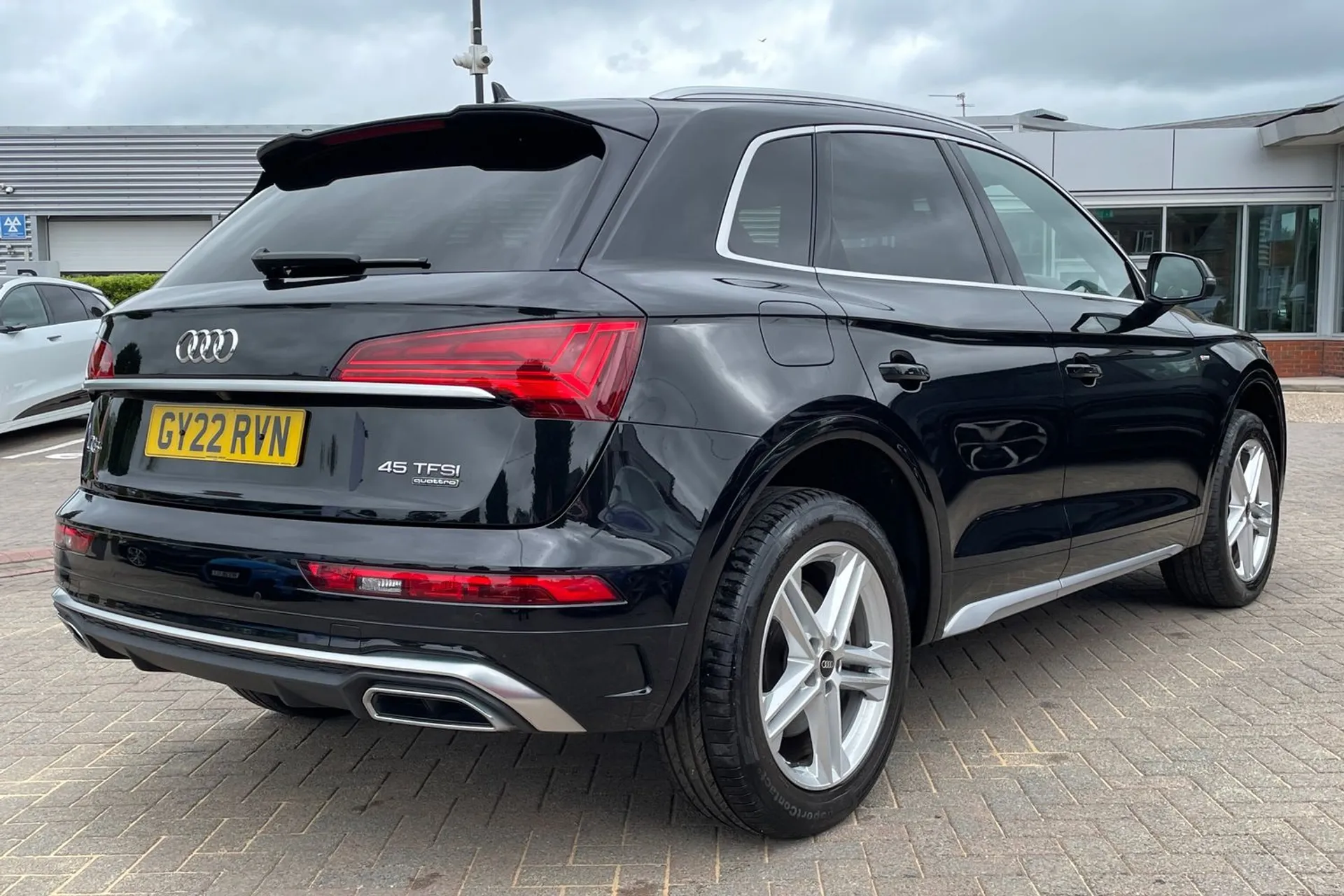 Audi Q5 thumbnail image number 14