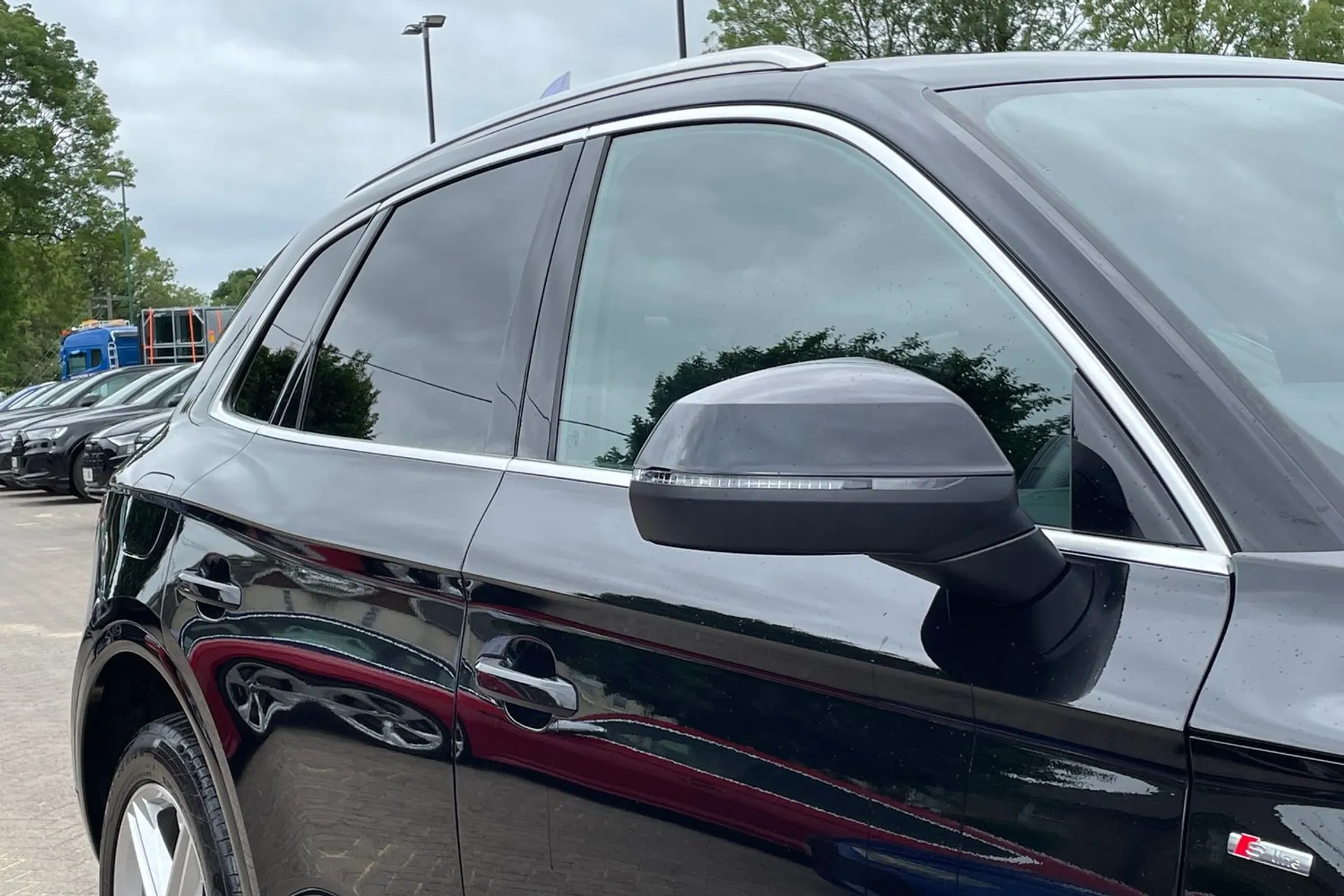 Audi Q5 thumbnail image number 9