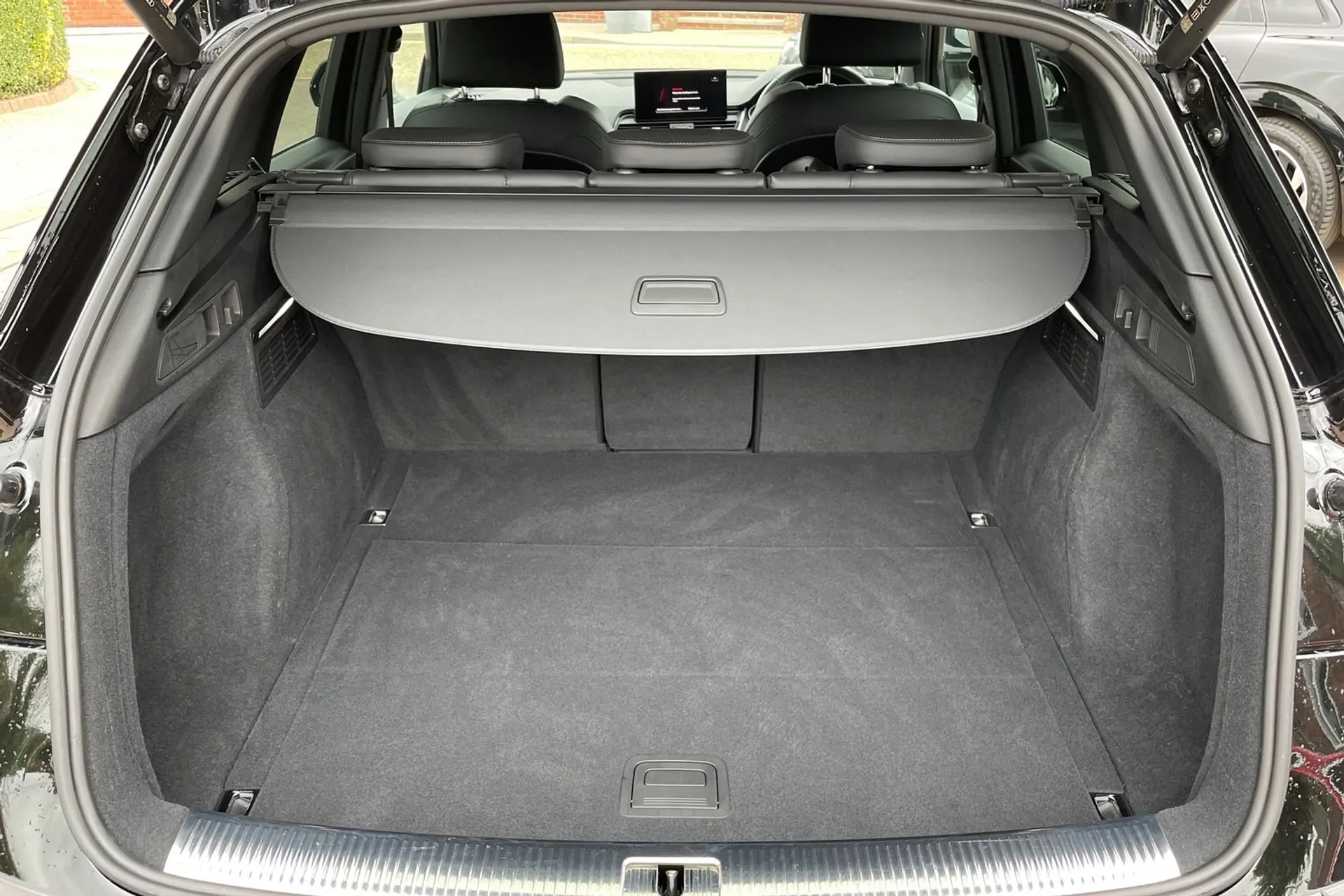 Audi Q5 thumbnail image number 18