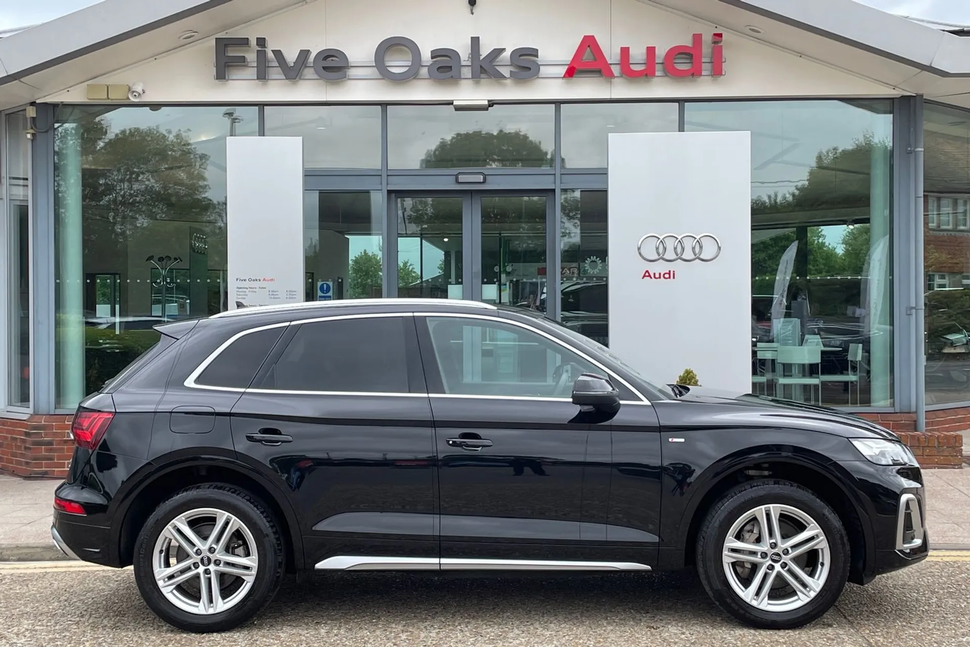 Audi Q5 thumbnail image number 2