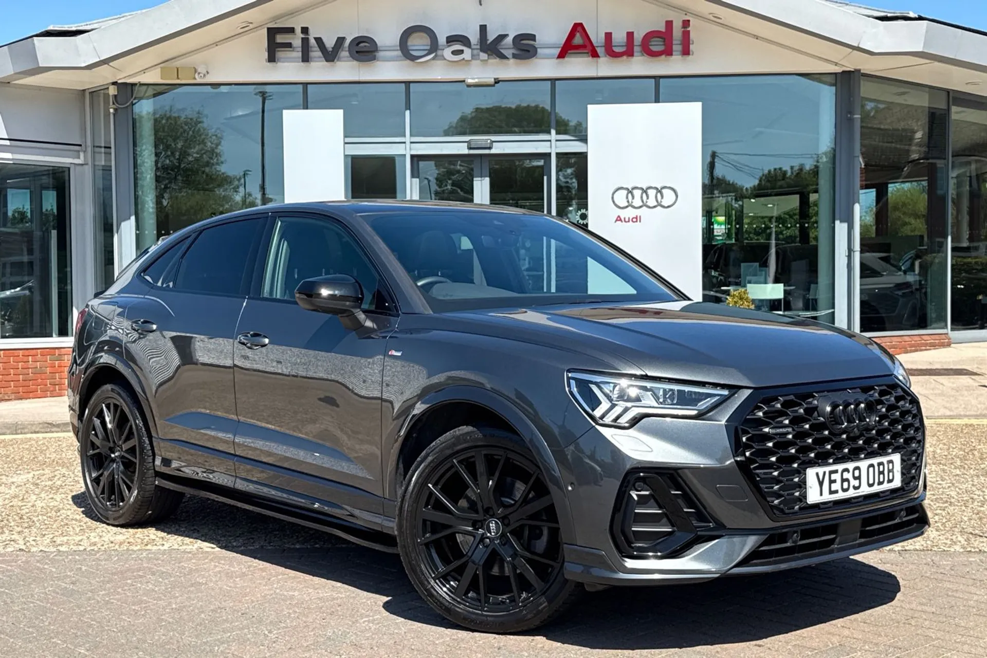 Audi Q3 focused image