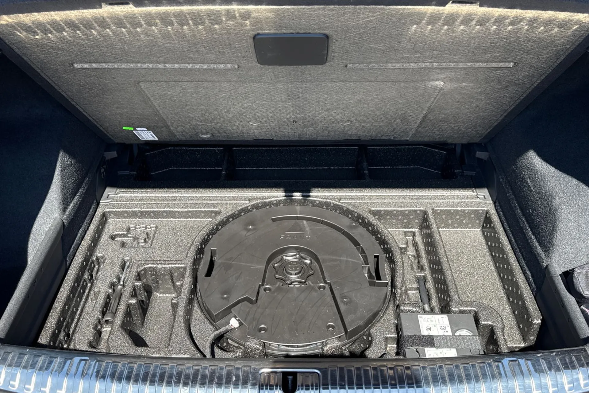 Audi Q3 thumbnail image number 39