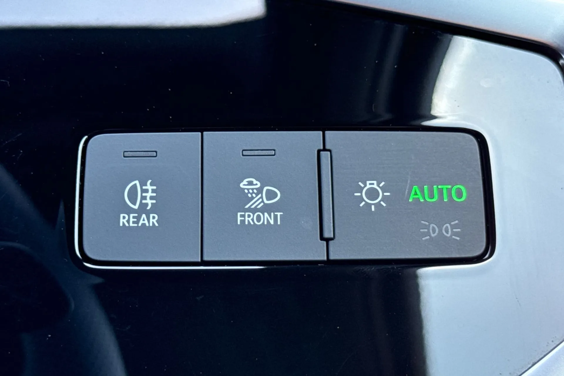 Audi Q3 thumbnail image number 26